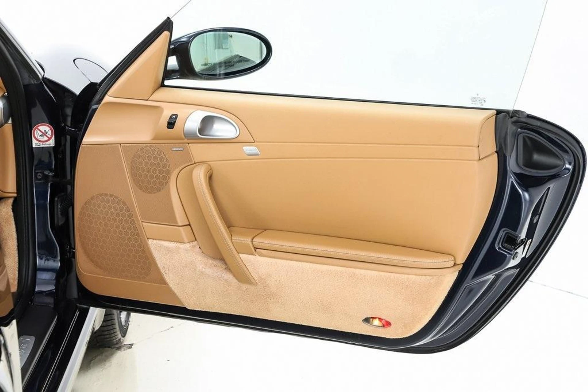 mph067_3216665662_y9_AT_6_Ej8_Ux_D7_Hk_IT_9_Di1x_Dd_Ghmg_9228e5daf7