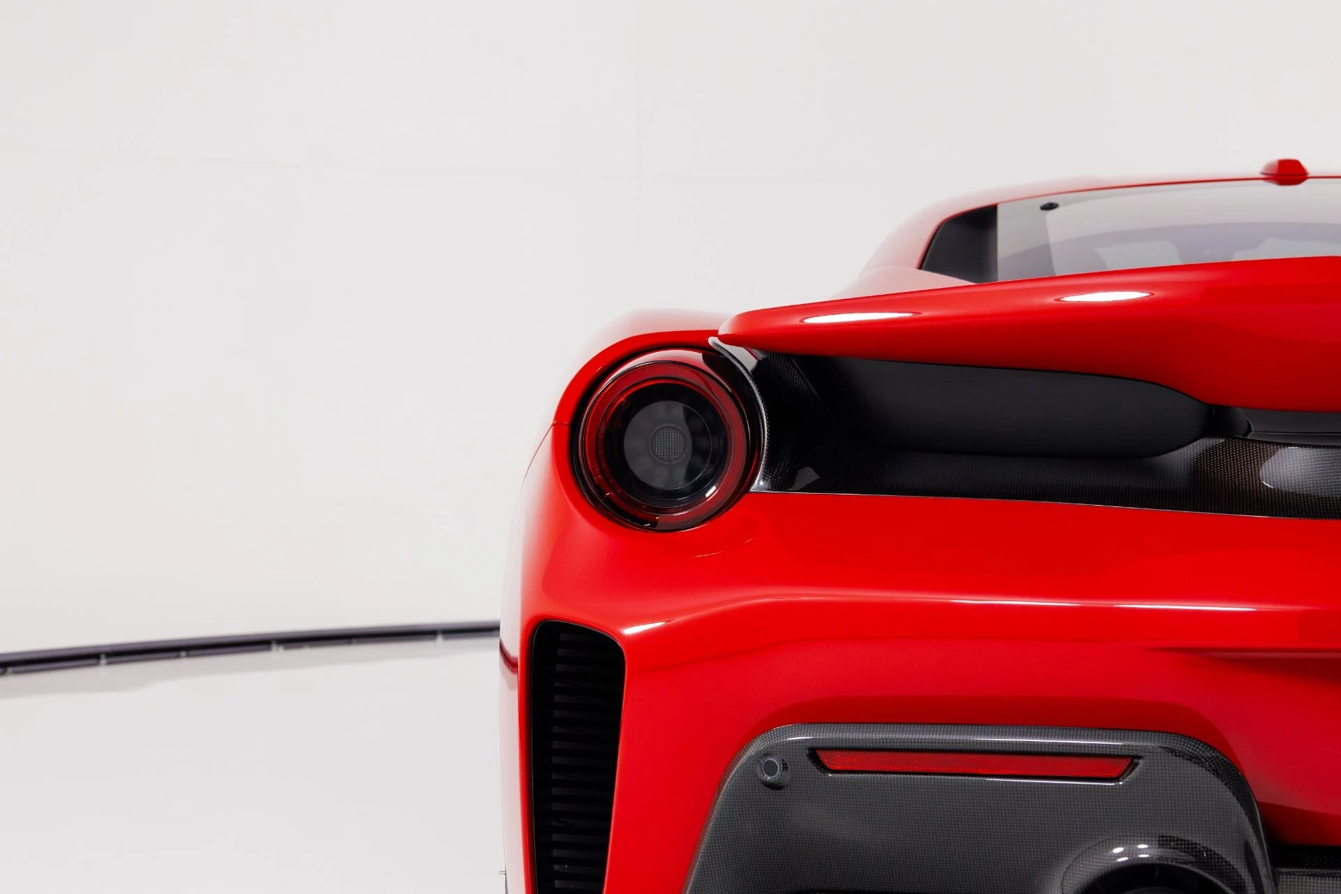 mph067_3217968754_Used_2019_Ferrari_488_Pista_1771977534_db5eb0a240