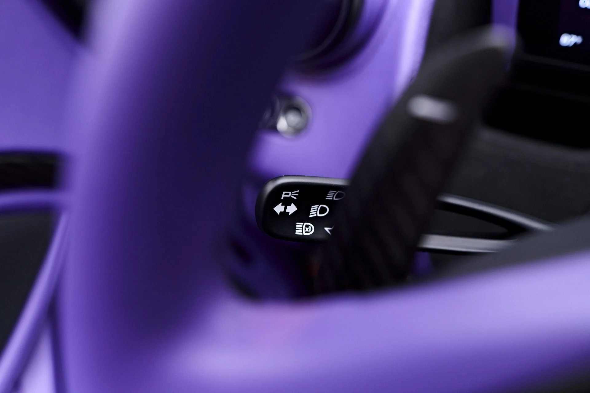 mph067_3236114392_Used_2022_Mc_Laren_765_LT_Base_1753480618_b586a7ef03