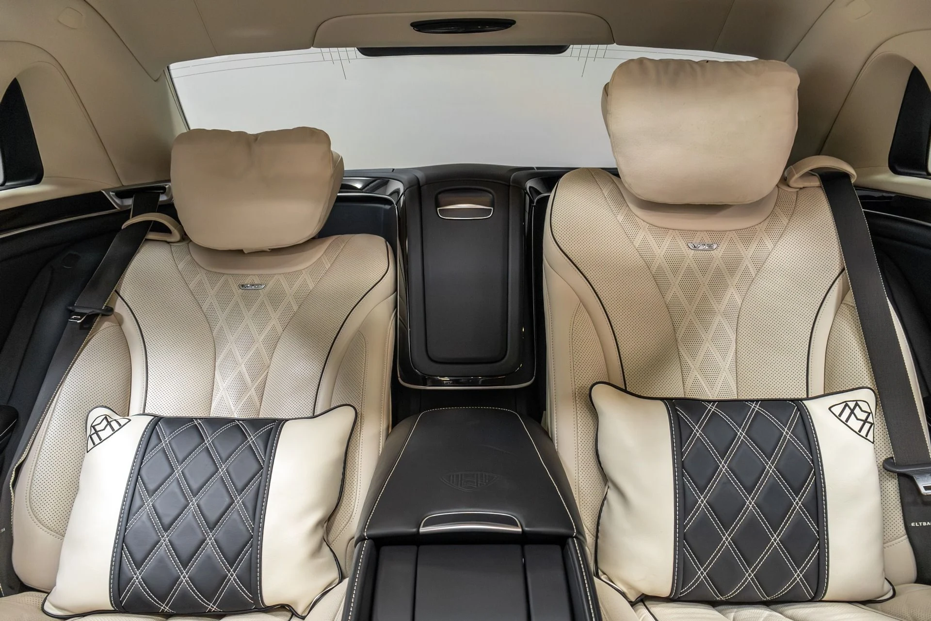 mph067_3340409225_Used_2016_Mercedes_Benz_S_Class_Maybach_S_600_1763586066_262bb8243f