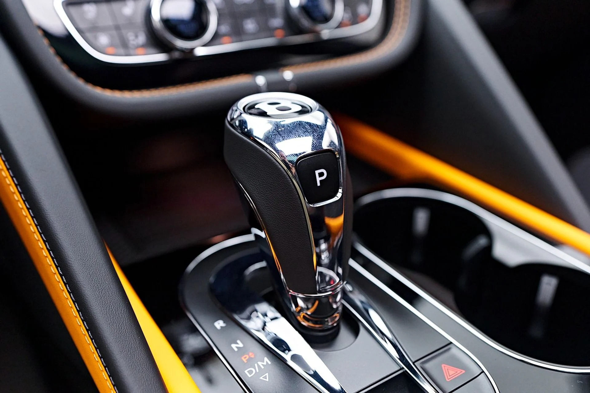 mph067_3346854627_Used_2025_Bentley_Bentayga_S_Black_Edition_1738363048_d735339768