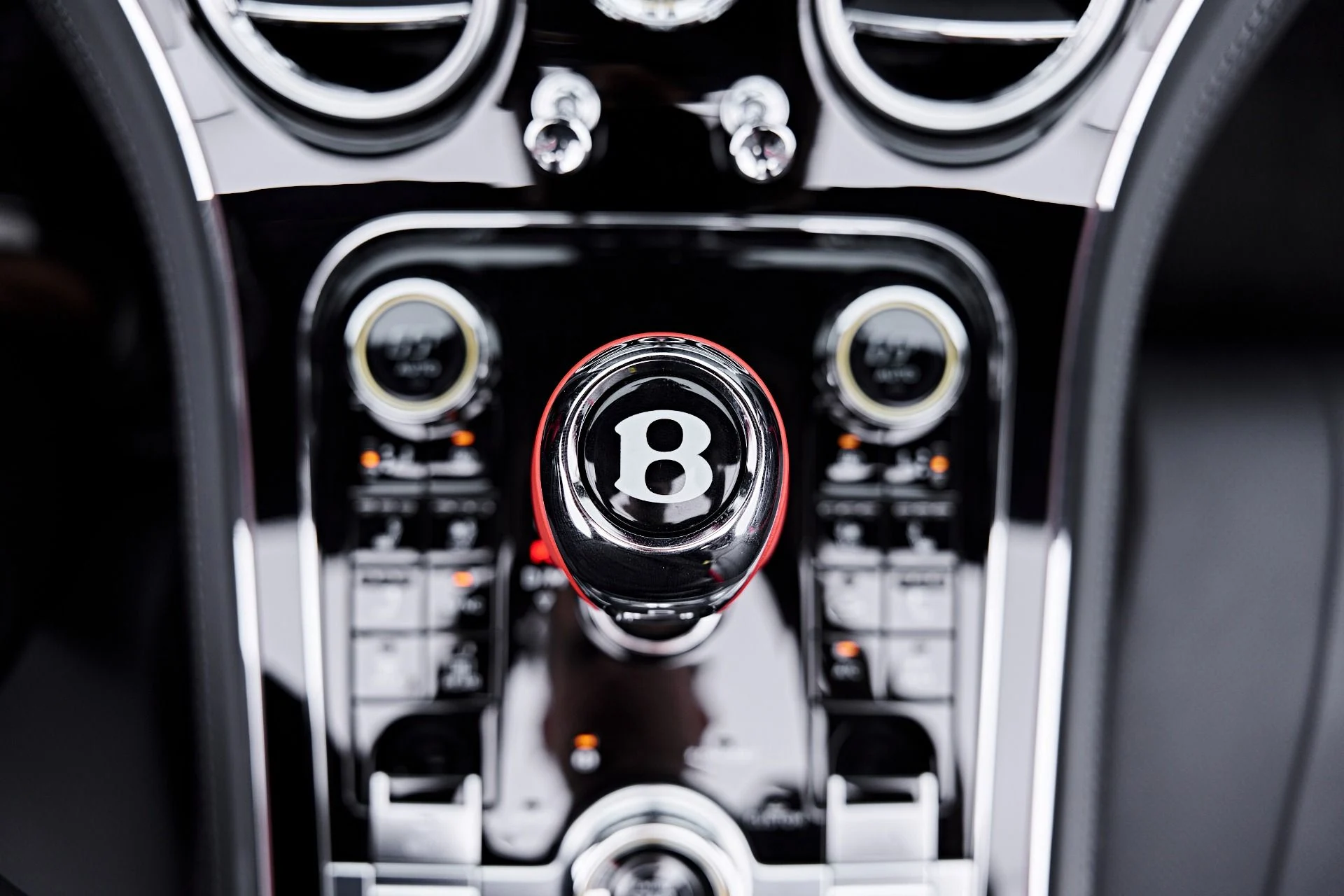 mph067_3369248578_Used_2024_Bentley_Continental_GT_Speed_1790300542_473f5bea9b