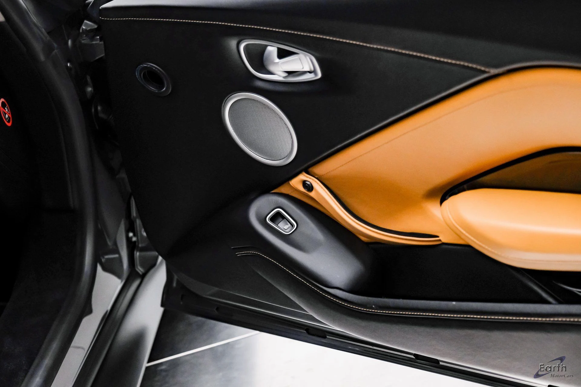 mph067_3393009322_618855171fa434fff26cc4336639325cx_9356280aa4