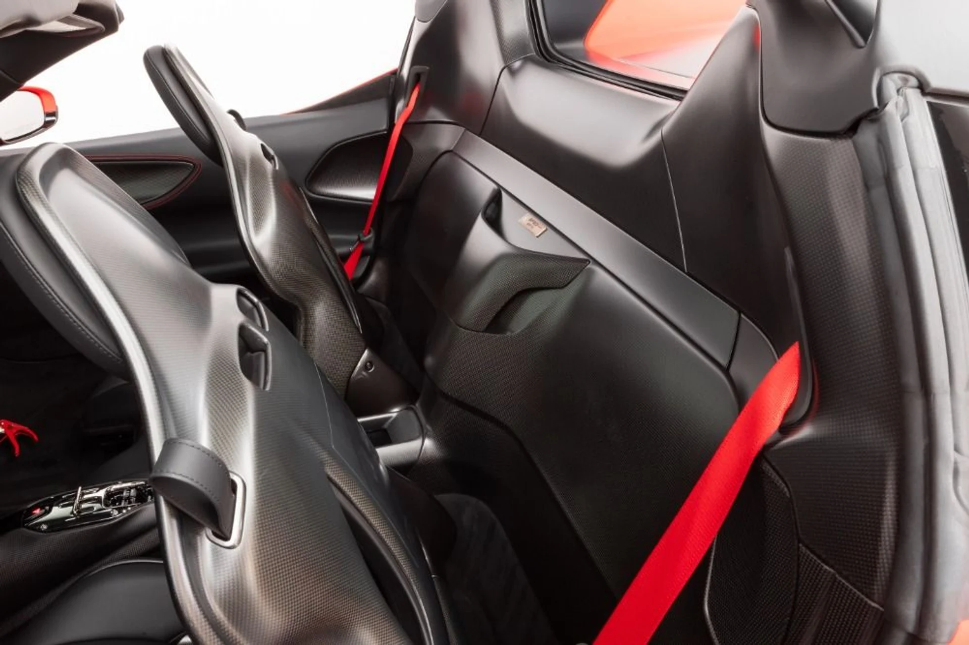 mph067_3444318284_Used_2022_Ferrari_SF_90_Spider_a7a6b5b783