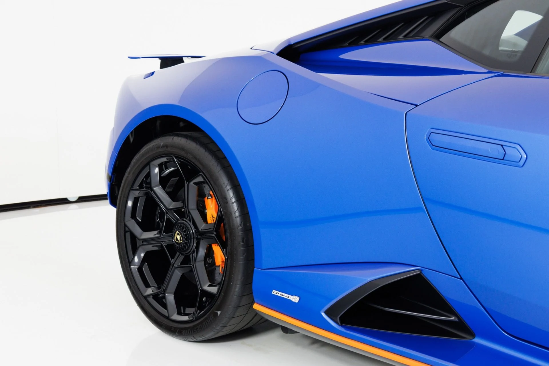mph067_3547755739_Used_2023_Lamborghini_Huracan_Tecnica_1784830855_9e279a5841
