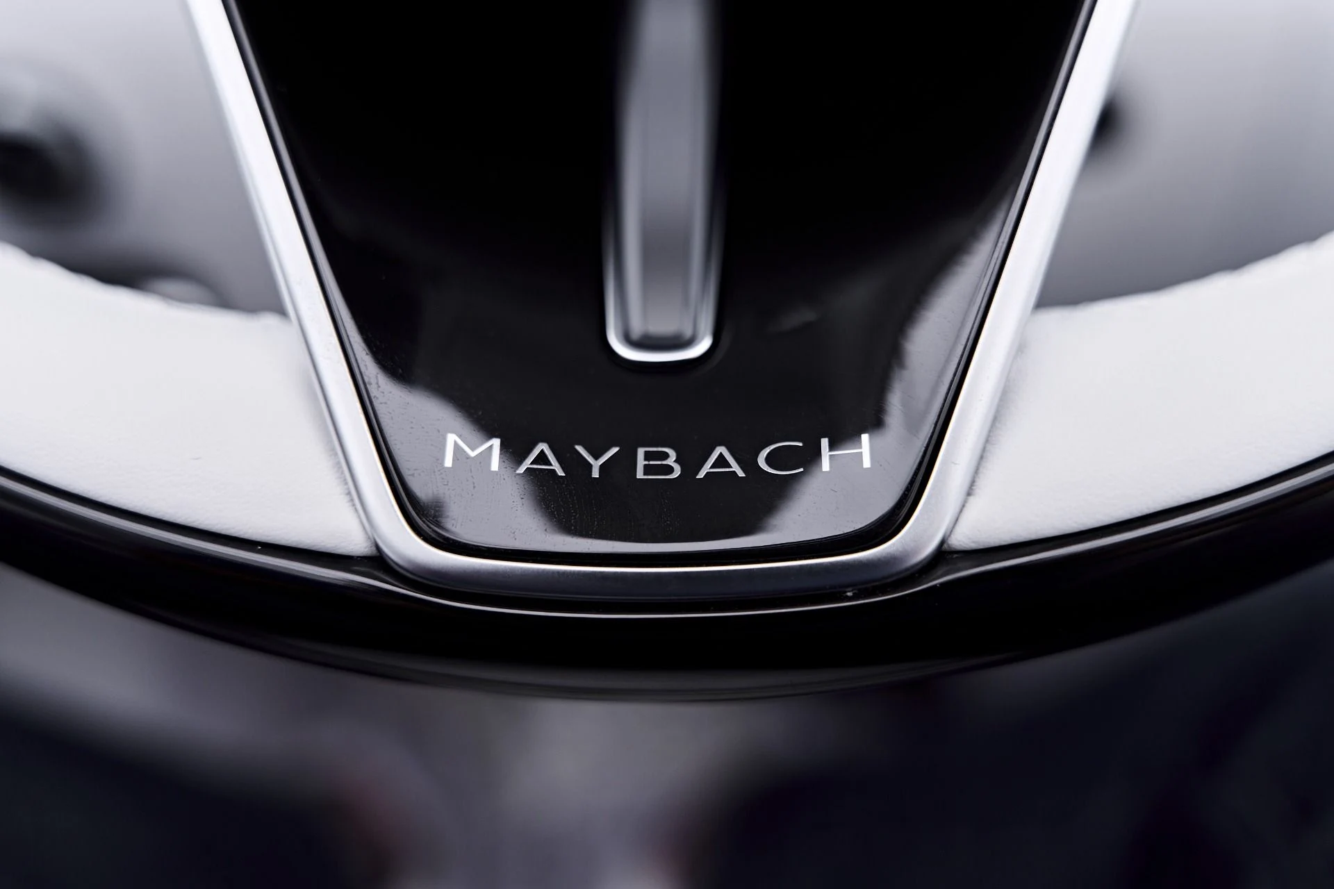 mph067_3555201683_Used_2026_Mercedes_Benz_SL_Class_Maybach_SL_680_1790357742_a371cccc69