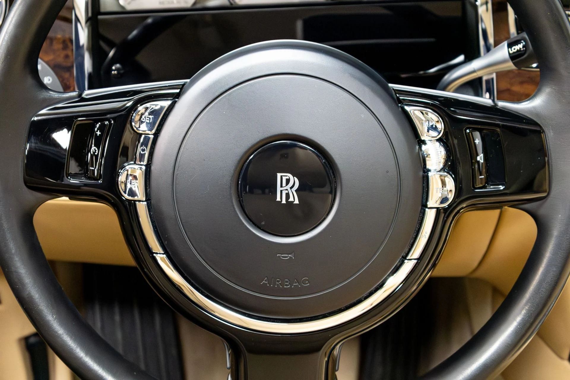 mph067_358563787_Used_2017_Rolls_Royce_Ghost_1774888920_a795fac1a5