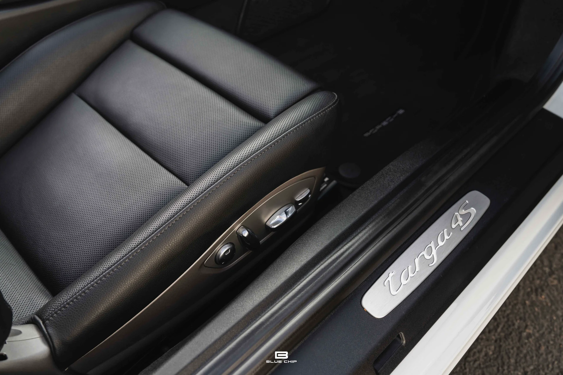 mph067_3679718790_6914b8b5e3296c6da5136dd2_DSC_09986_6911cf1778