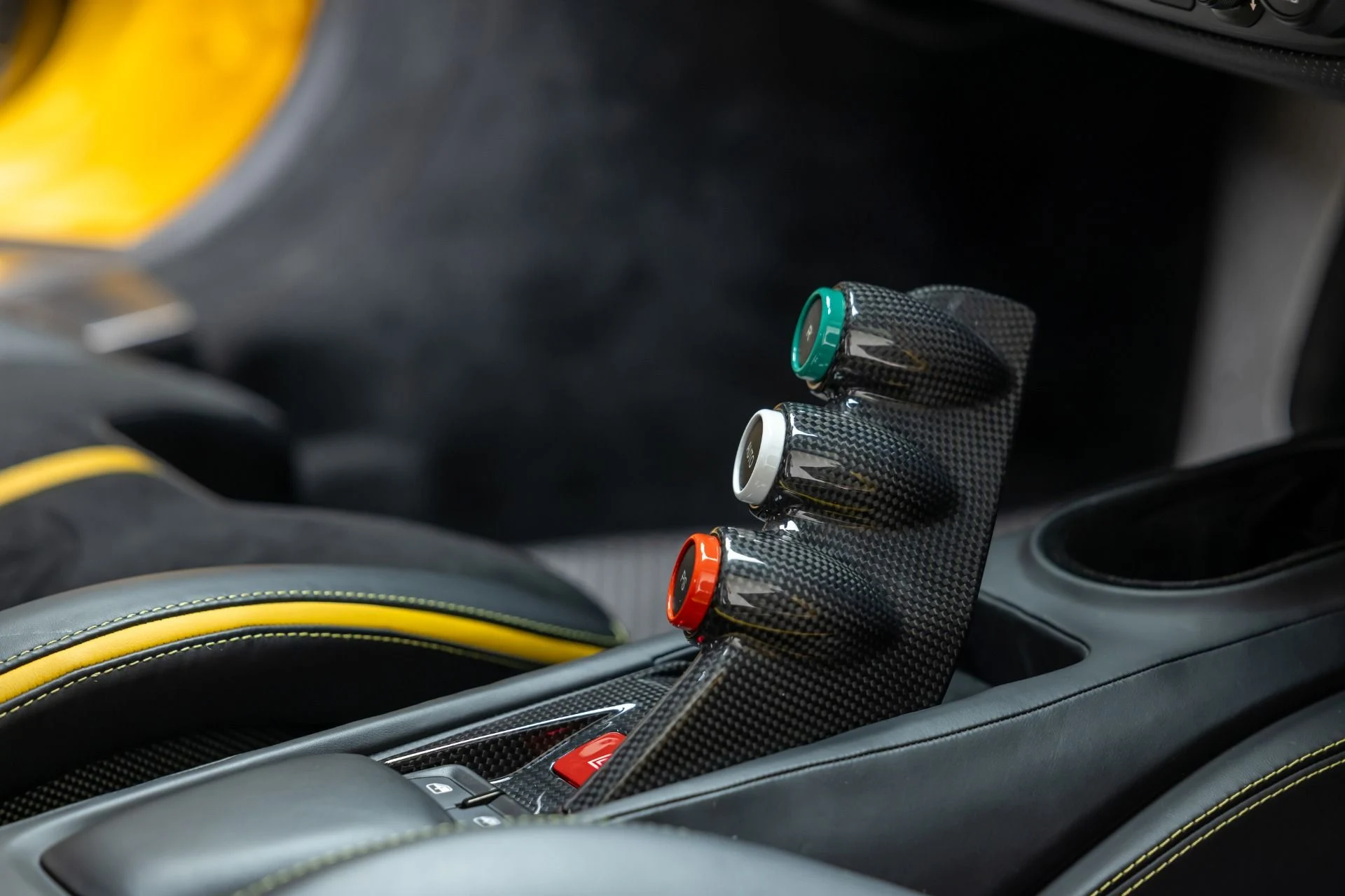 mph067_3789375840_13163_p68_l_2ce78eba29