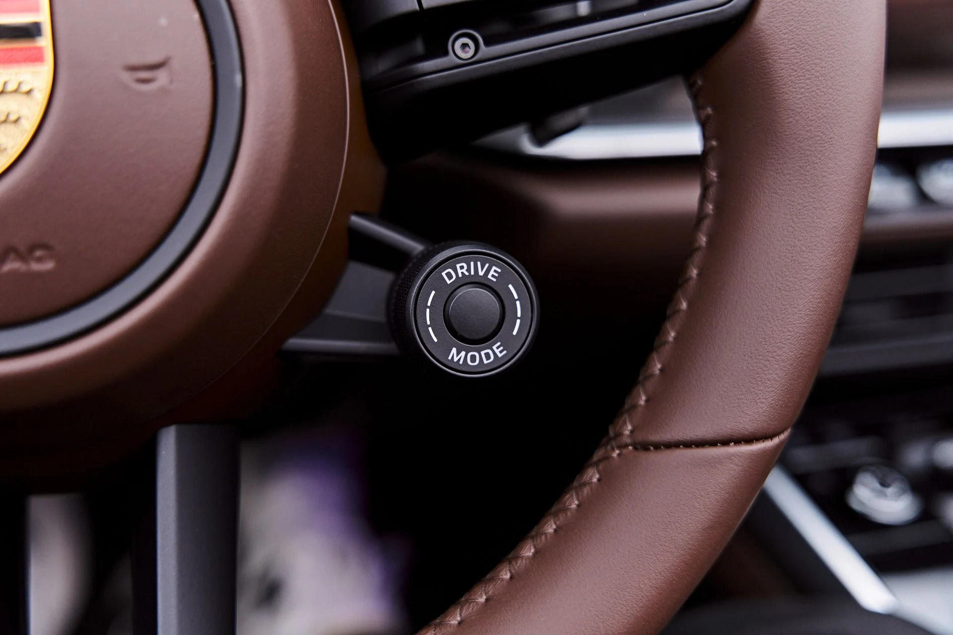 mph067_3801181200_Used_2025_Porsche_911_Turbo_S_1786497896_987ef9fb09
