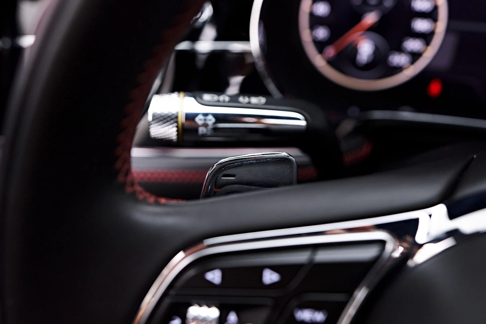 mph067_38428792_Used_2021_Bentley_Flying_Spur_W12_1754099984_c39d462277