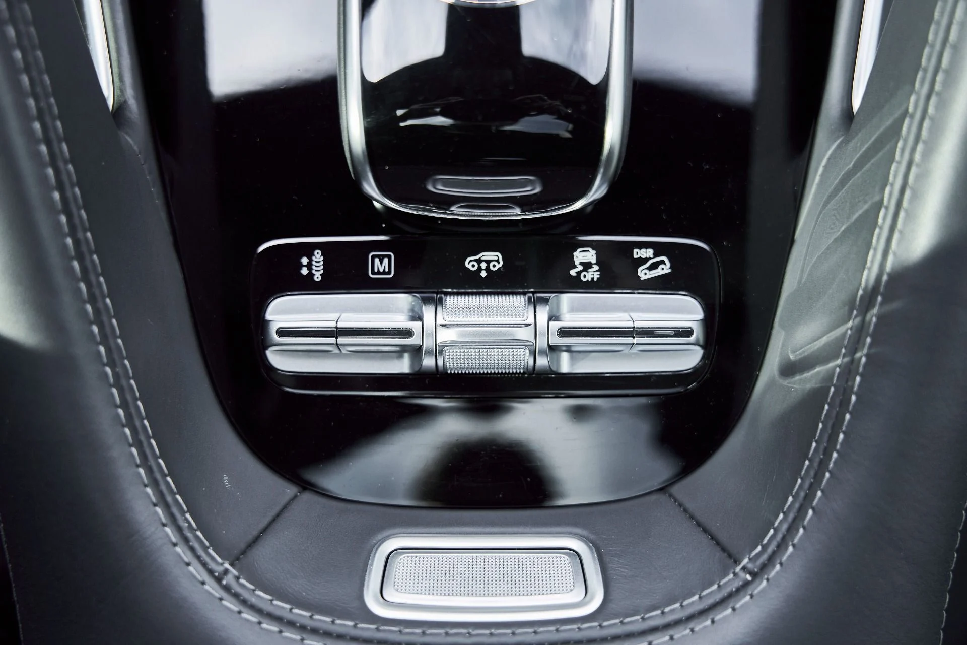 mph067_3874917365_Used_2021_Mercedes_Benz_GLS_Maybach_GLS_600_1768358433_65a8b592e2