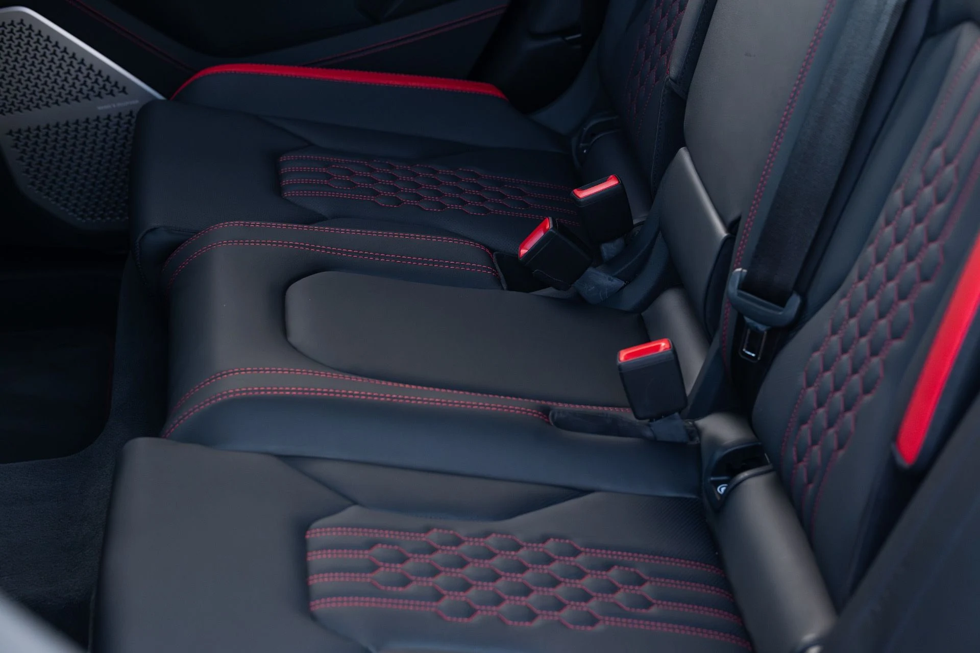 mph067_3892830841_Used_2024_Lamborghini_Urus_S_1781216022_0533eb9e7e