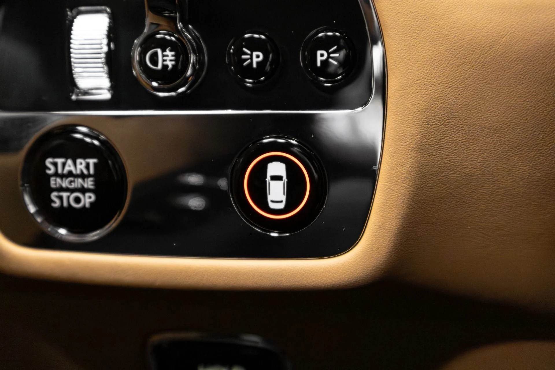 mph067_3893549646_Used_2022_Rolls_Royce_Ghost_1767138760_9ee0cec150