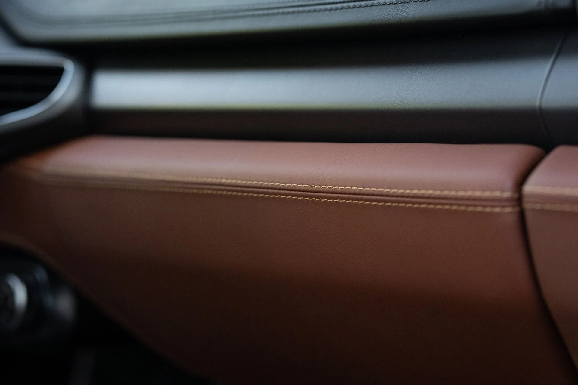 mph067_3907264926_Used_2013_Ferrari_458_Italia_1773252812_173bf66526