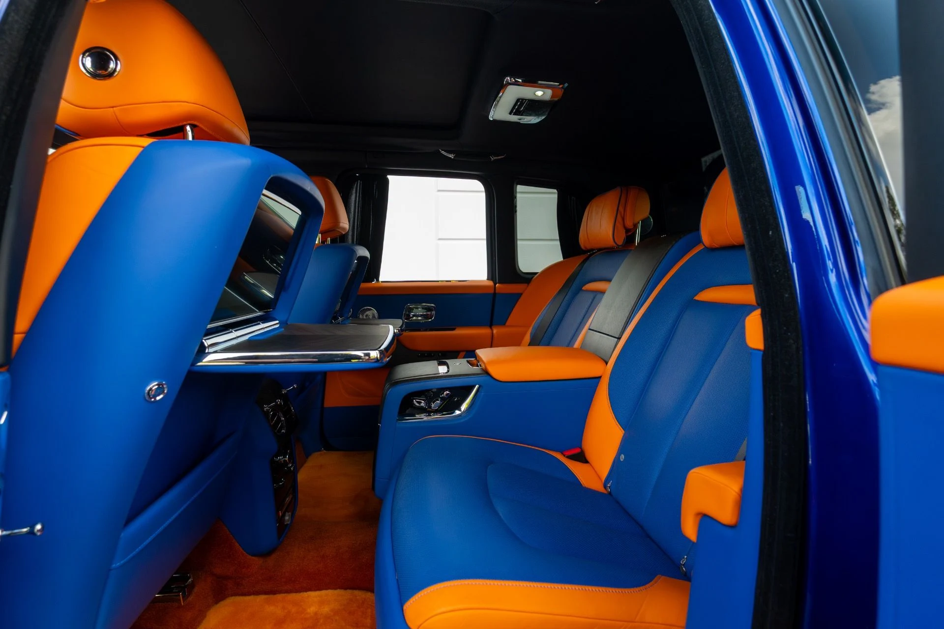 mph067_3930589562_Used_2019_Rolls_Royce_Cullinan_1764189669_61d4c2370d