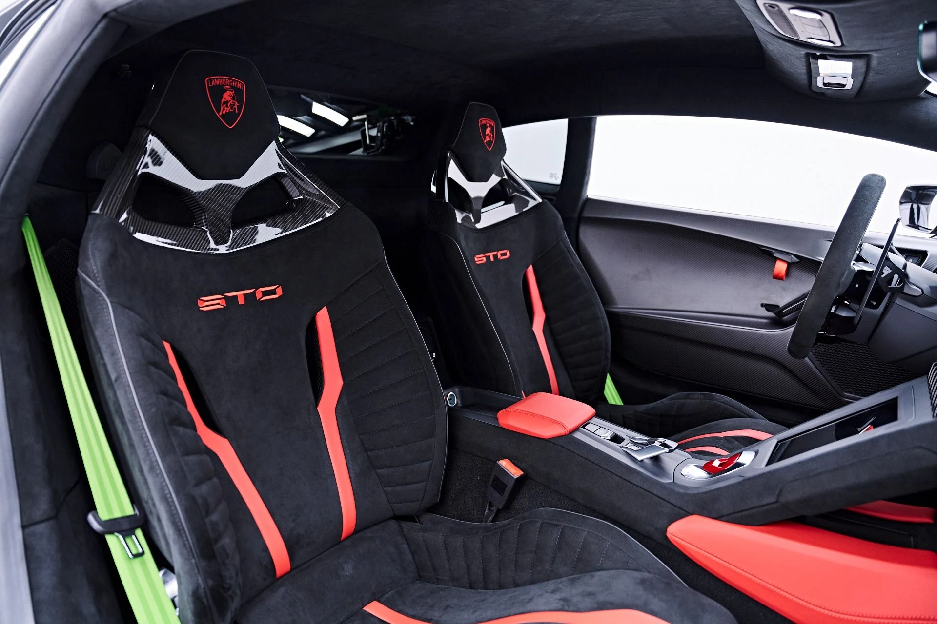 mph067_3987242636_Used_2023_Lamborghini_Huracan_STO_Base_1784576351_740296f18e