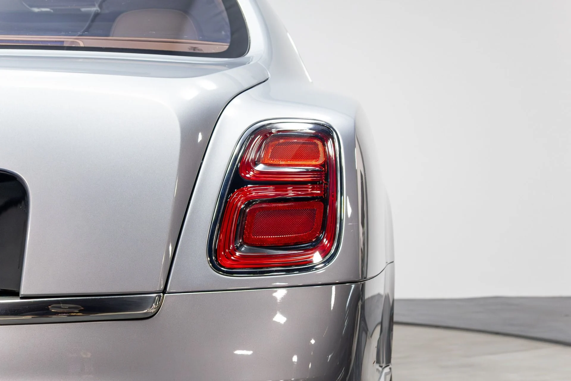 mph067_3989097786_Used_2017_Bentley_Mulsanne_Speed_1775685979_d8307855c6