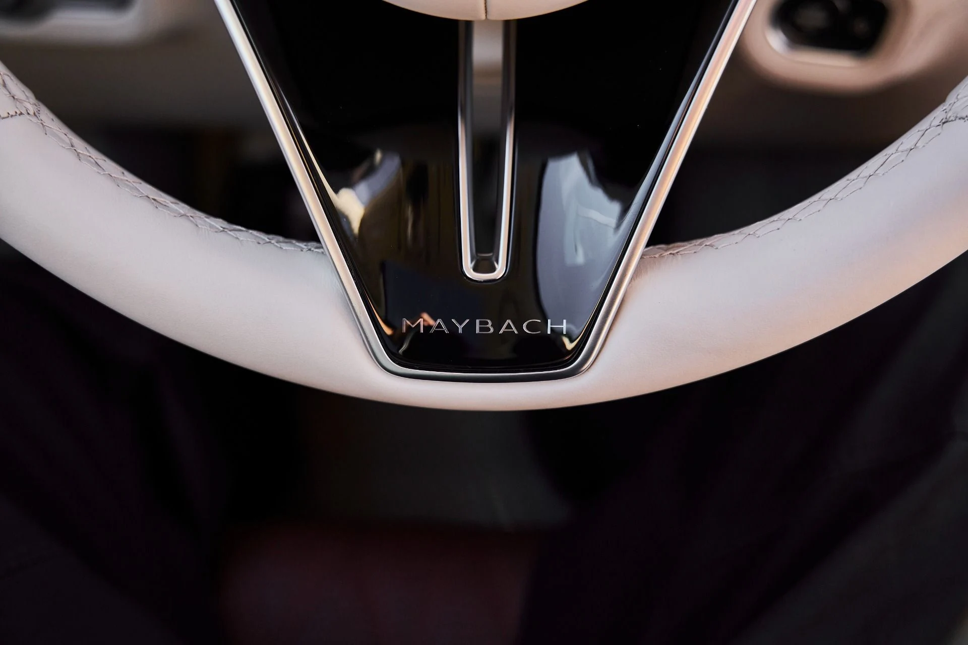 mph067_4016805981_Used_2026_Mercedes_Benz_GLS_Maybach_GLS_600_1772593273_75f53a8cf7