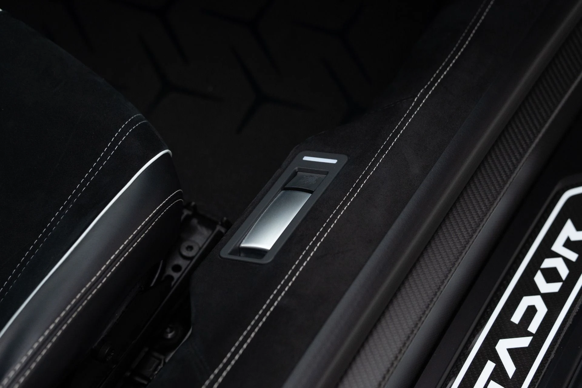 mph067_4038209004_Used_2016_Lamborghini_Aventador_LP_750_4_SV_1768280004_74b241aa33