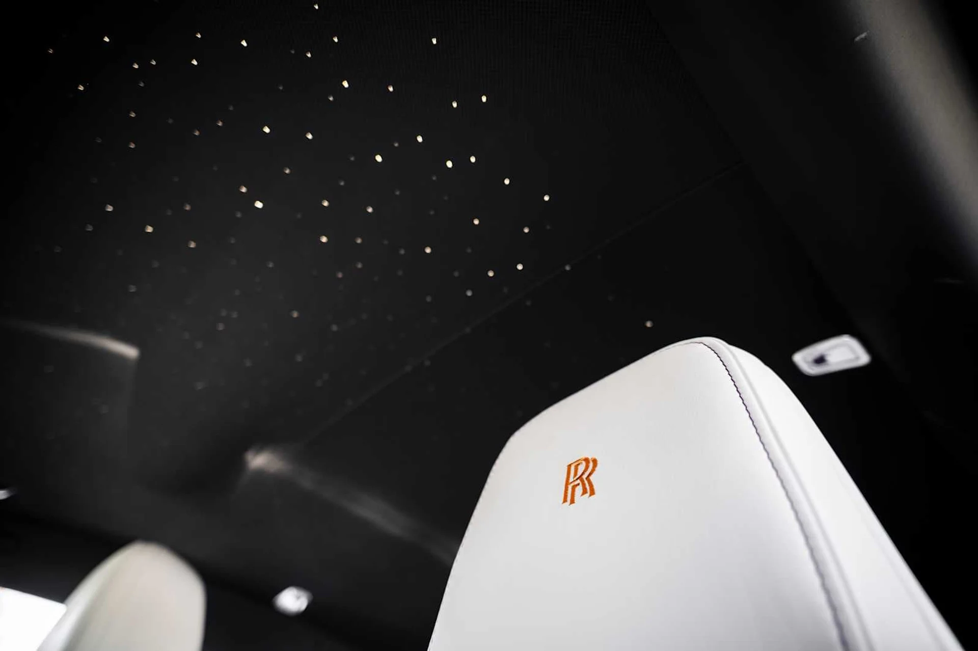 mph067_4040982715_72e96da50282467260041ca309244d5ex_63e38946d9