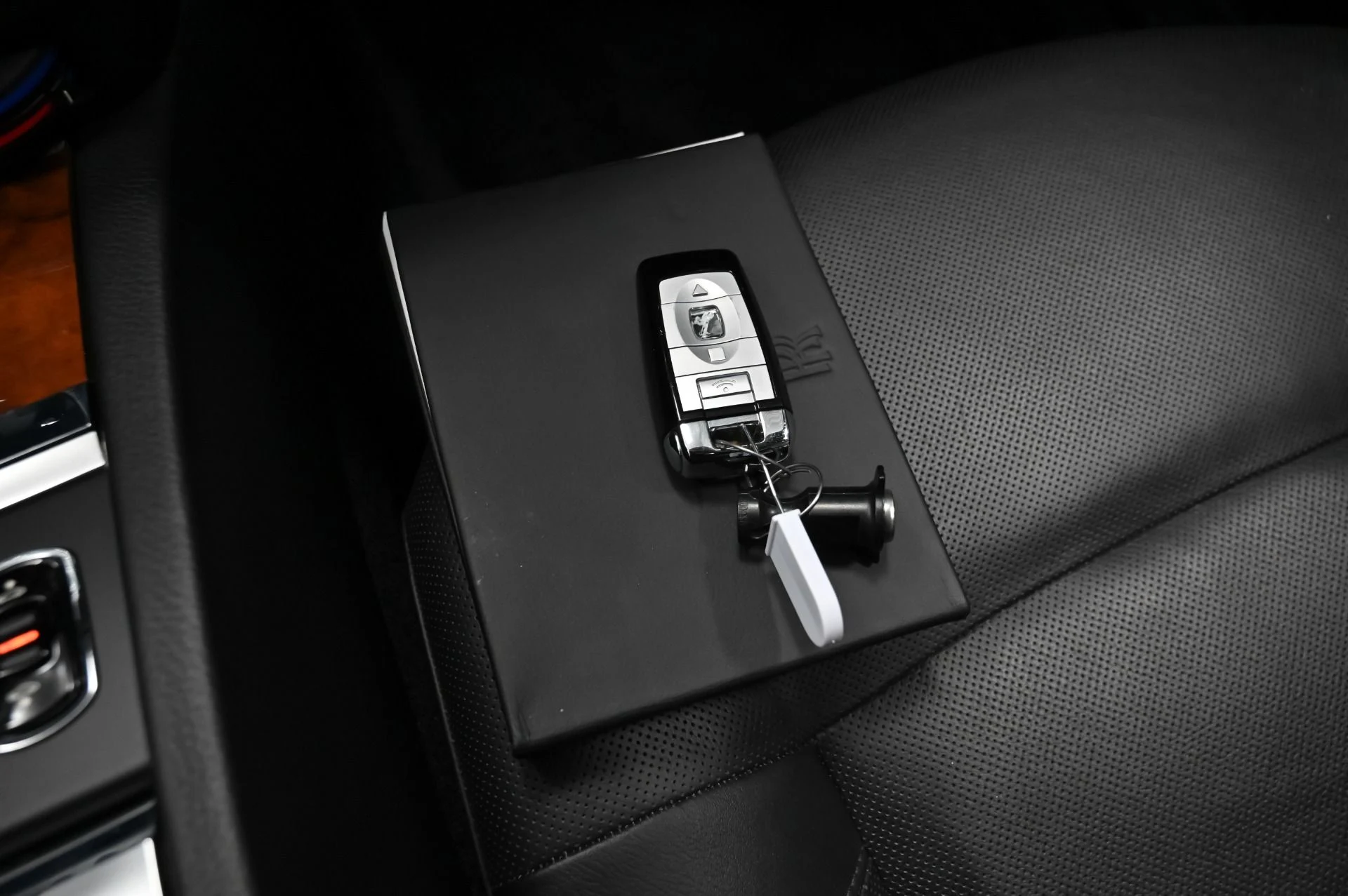 mph067_4069176072_Used_2012_Rolls_Royce_Ghost_1757528739_088fd9d04c