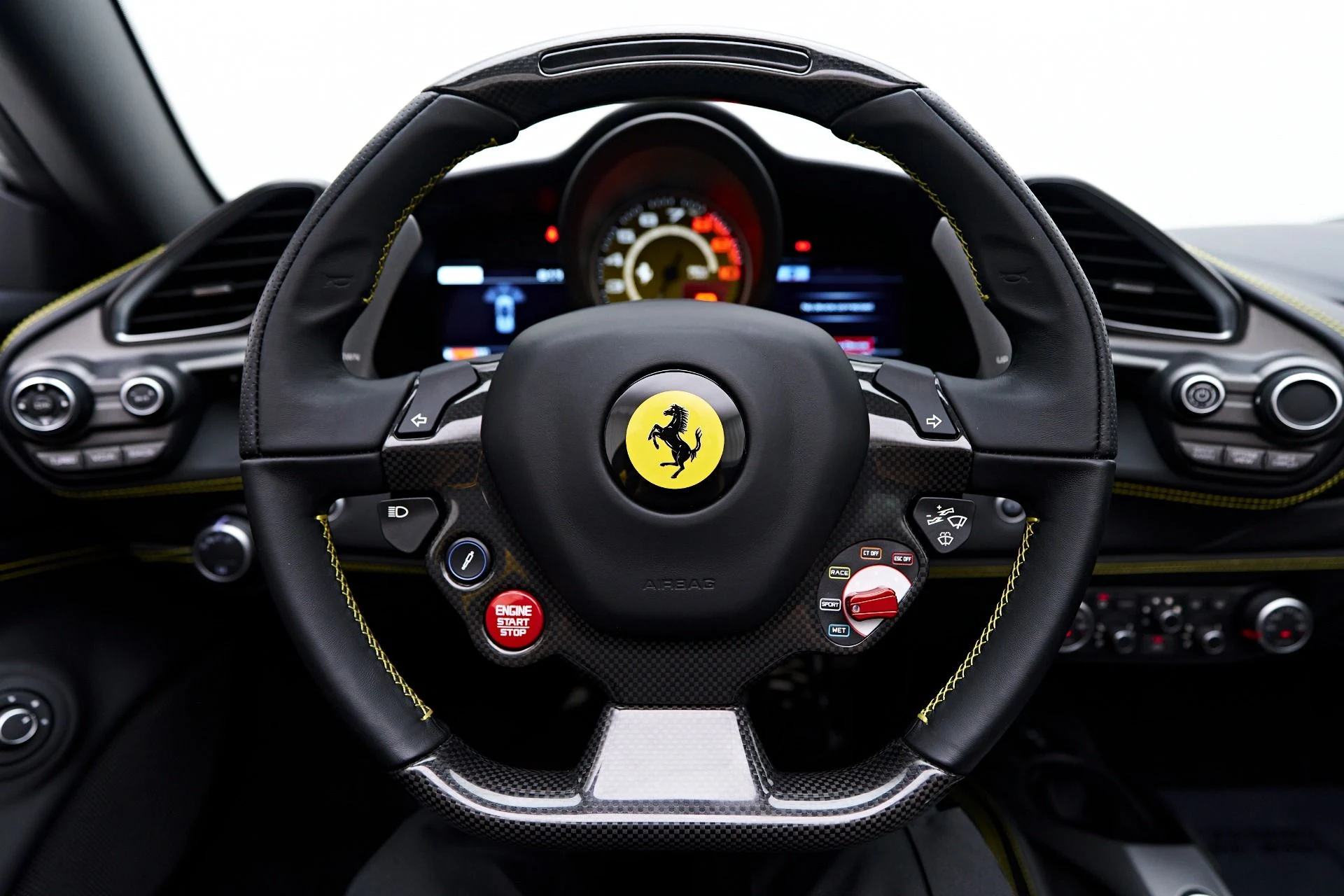 mph067_4073627703_Used_2019_Ferrari_488_Spider_Base_1748546084_d52b1b857c