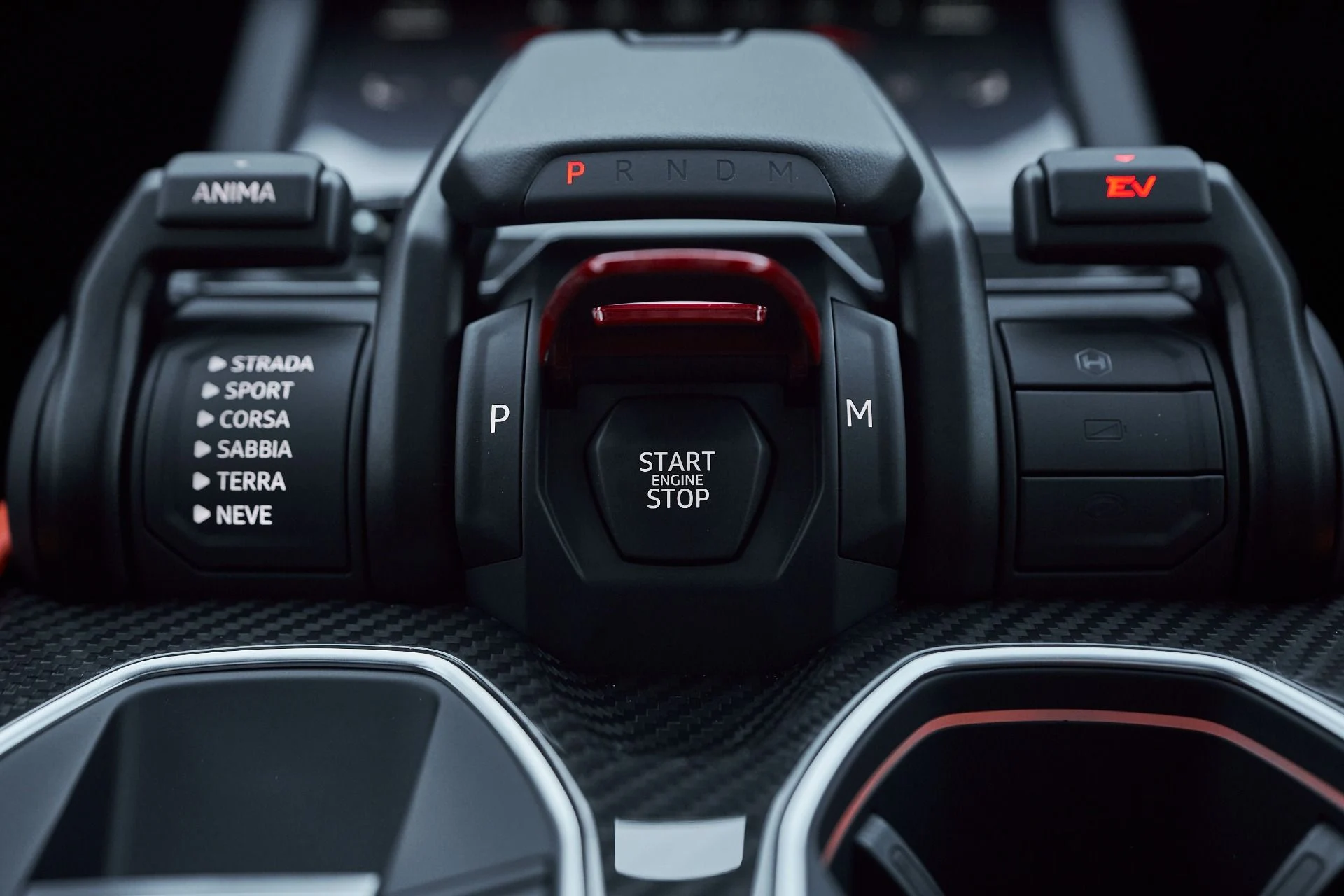 mph067_4083483397_Used_2025_Lamborghini_Urus_SE_1763680399_91c4922273