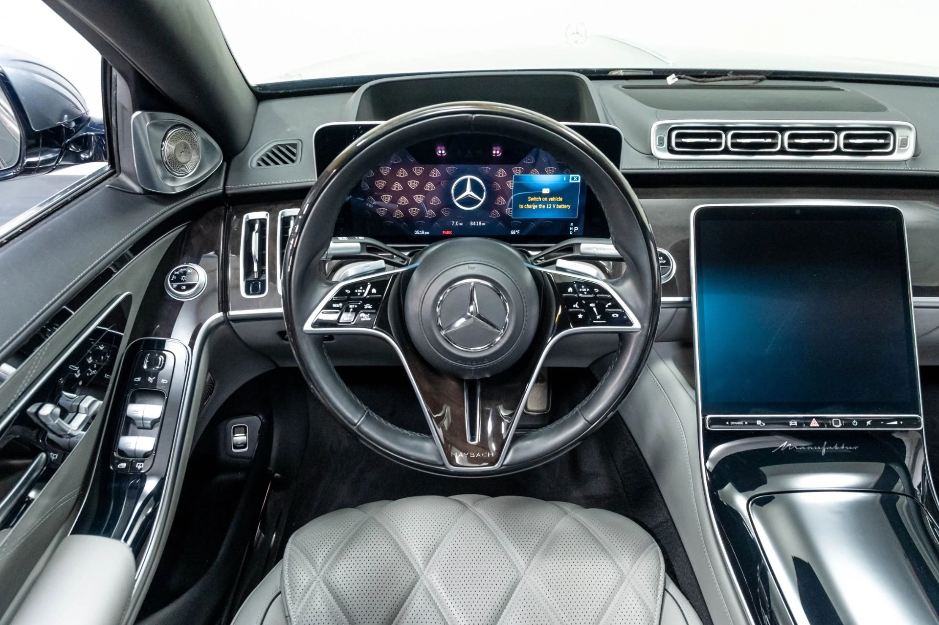 mph067_4178522960_Used_2024_Mercedes_Benz_S_Class_Maybach_S_680_4_MATIC_1777501614_5703b62420