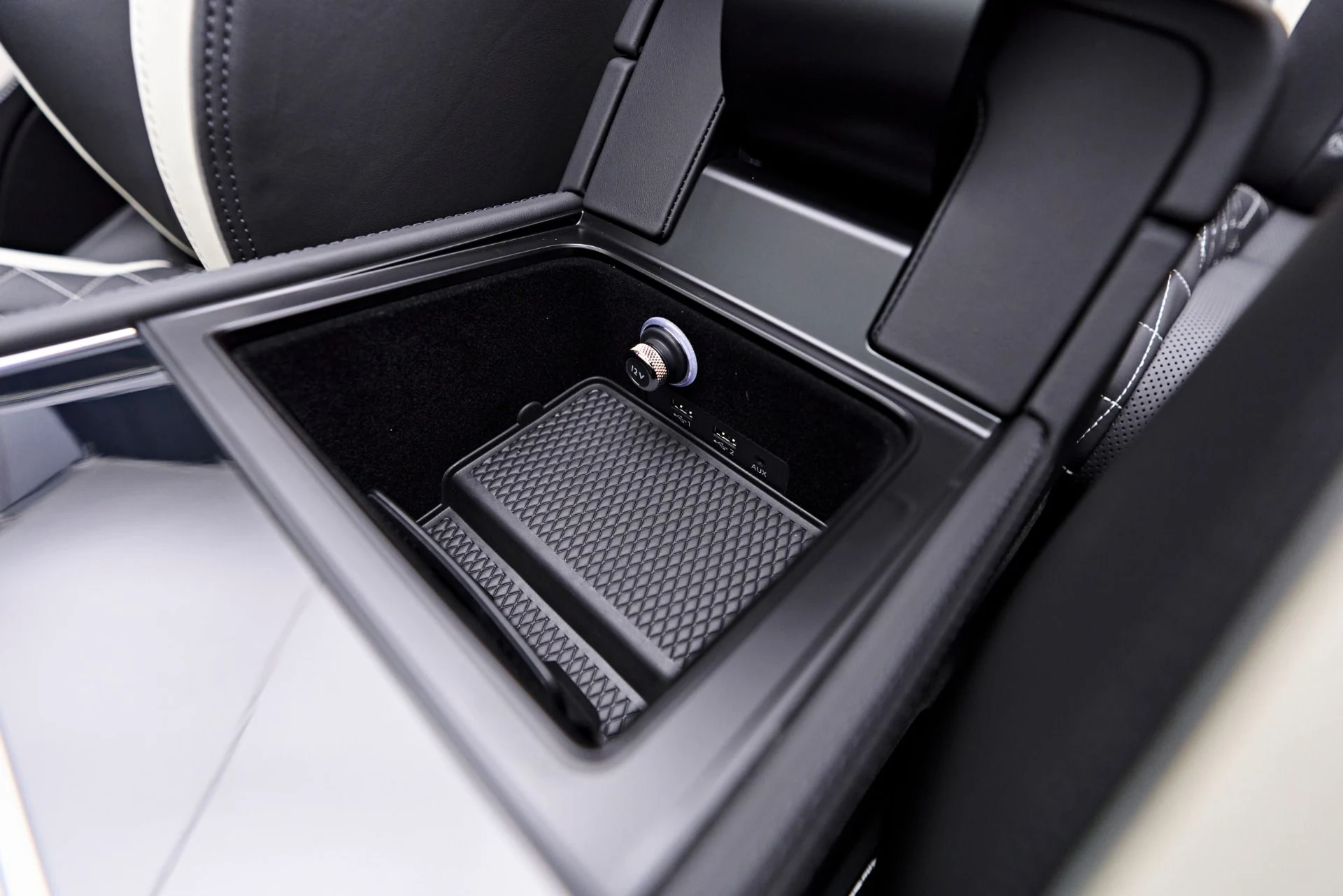 mph067_4254685767_Used_2024_Bentley_Continental_GT_Speed_1758316119_29e46951b3