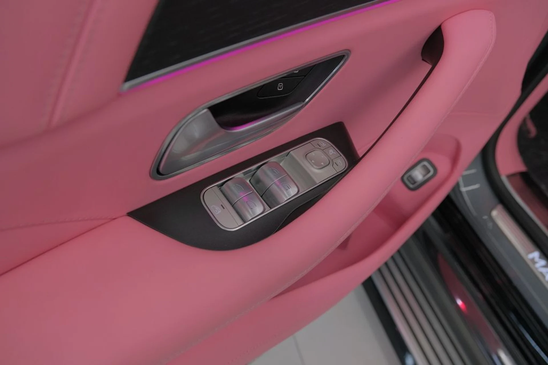 mph067_446687857_fab83af118bf00623d9ca66e52e70a94_13b7f42d09