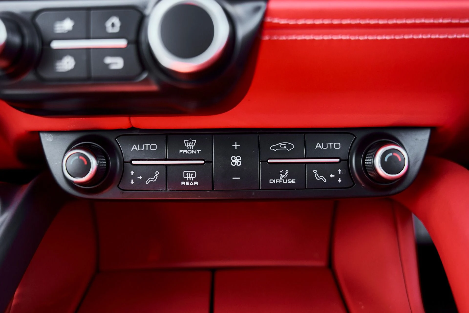 mph067_467862578_Used_2020_Ferrari_GTC_4_Lusso_V12_1773162346_9580586c85