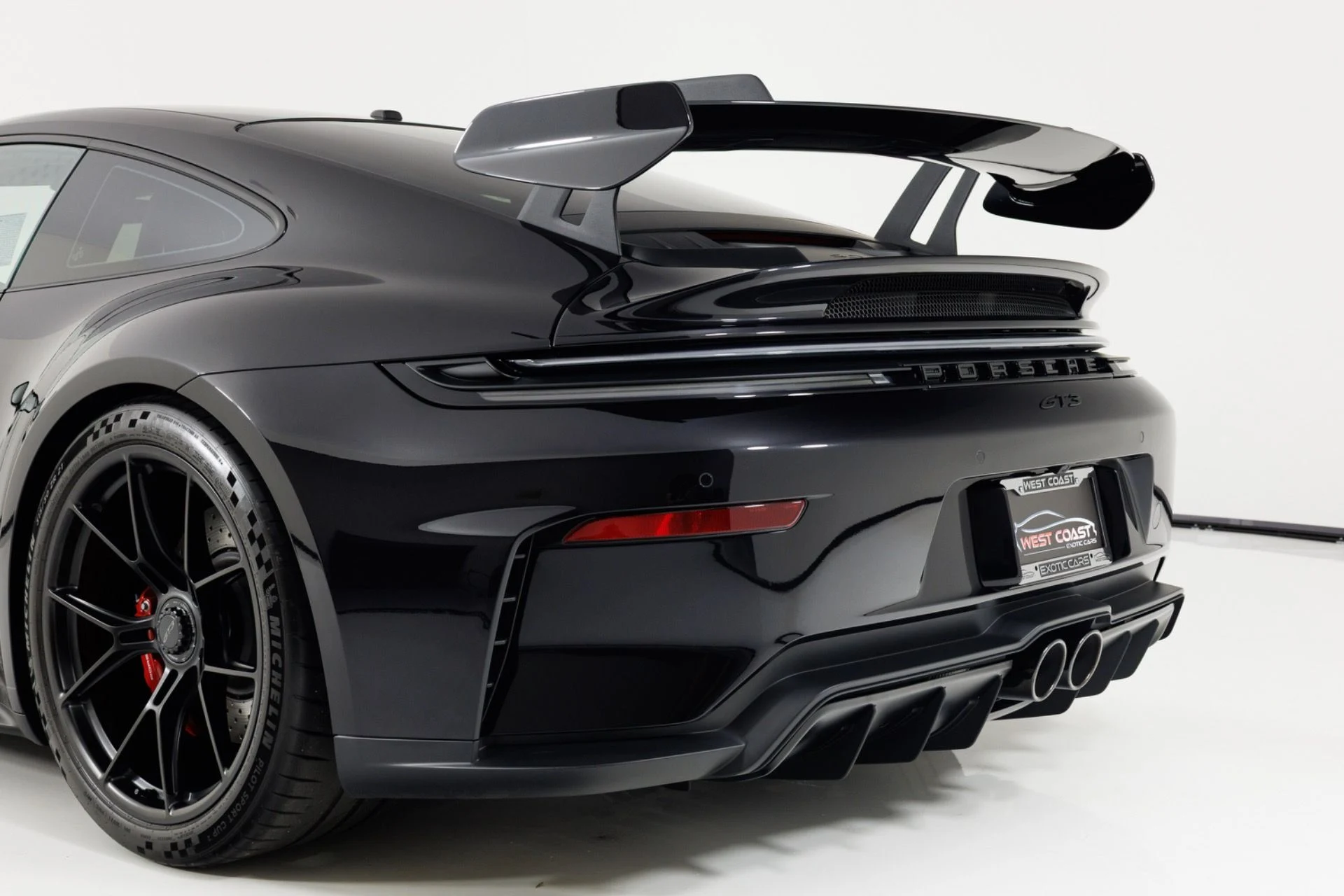 mph067_485333680_Used_2025_Porsche_911_GT_3_1777072064_bf2a06a701