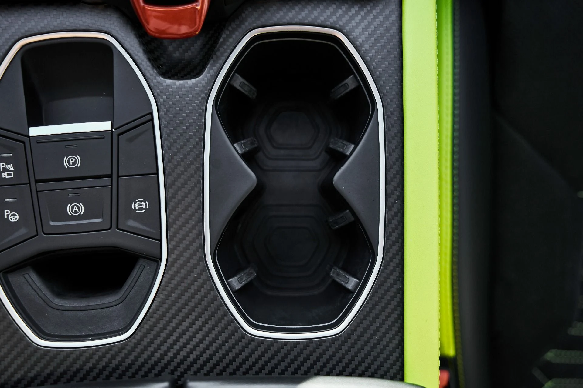 mph067_498702062_Used_2022_Lamborghini_Urus_1774548691_41c9e06b16