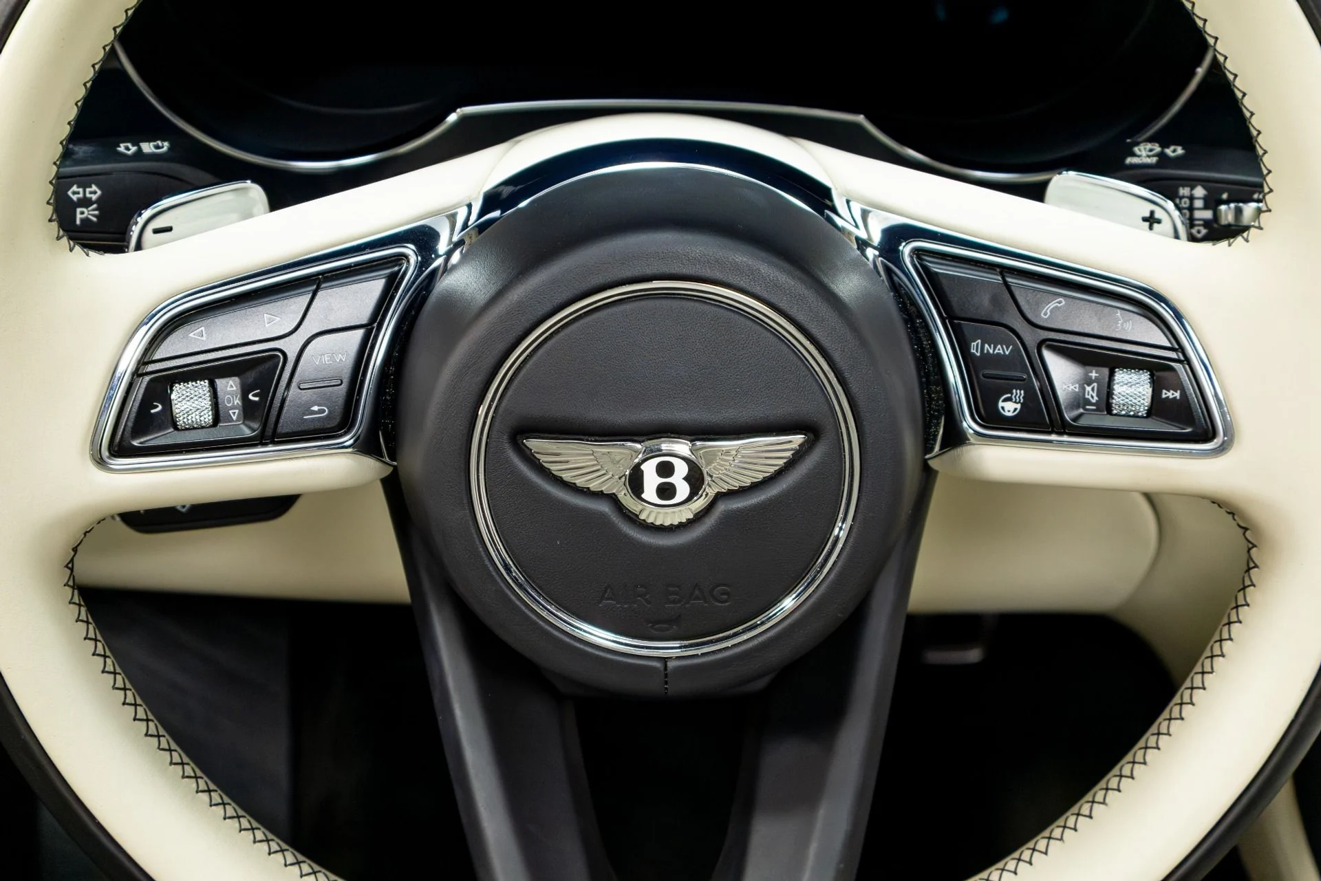 mph067_529892835_Used_2021_Bentley_Bentayga_V8_First_Edition_1774291657_df6805333c