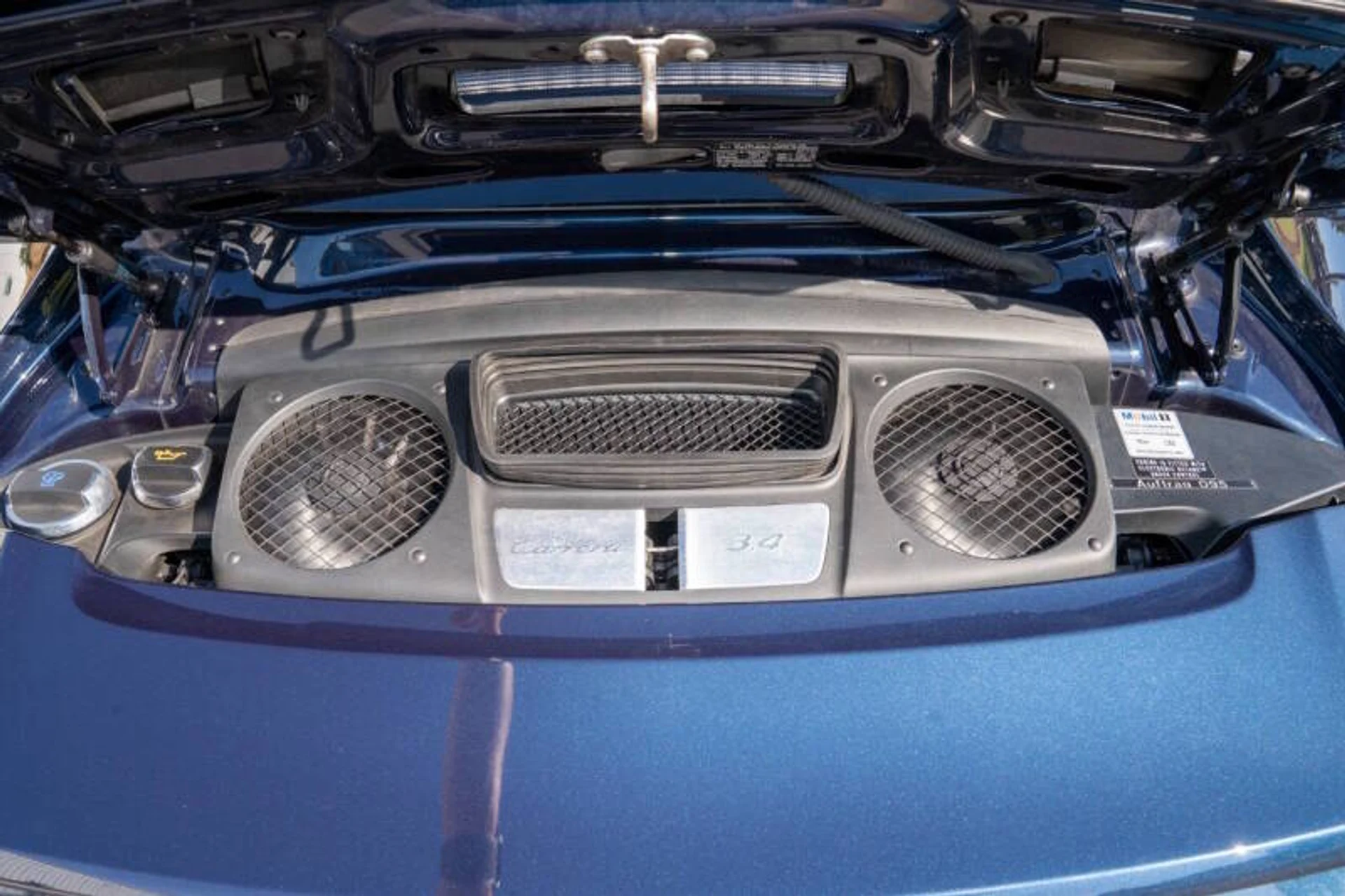mph067_563737712_2013_porsche_911_carrera_2dr_coupe_d80200d59a