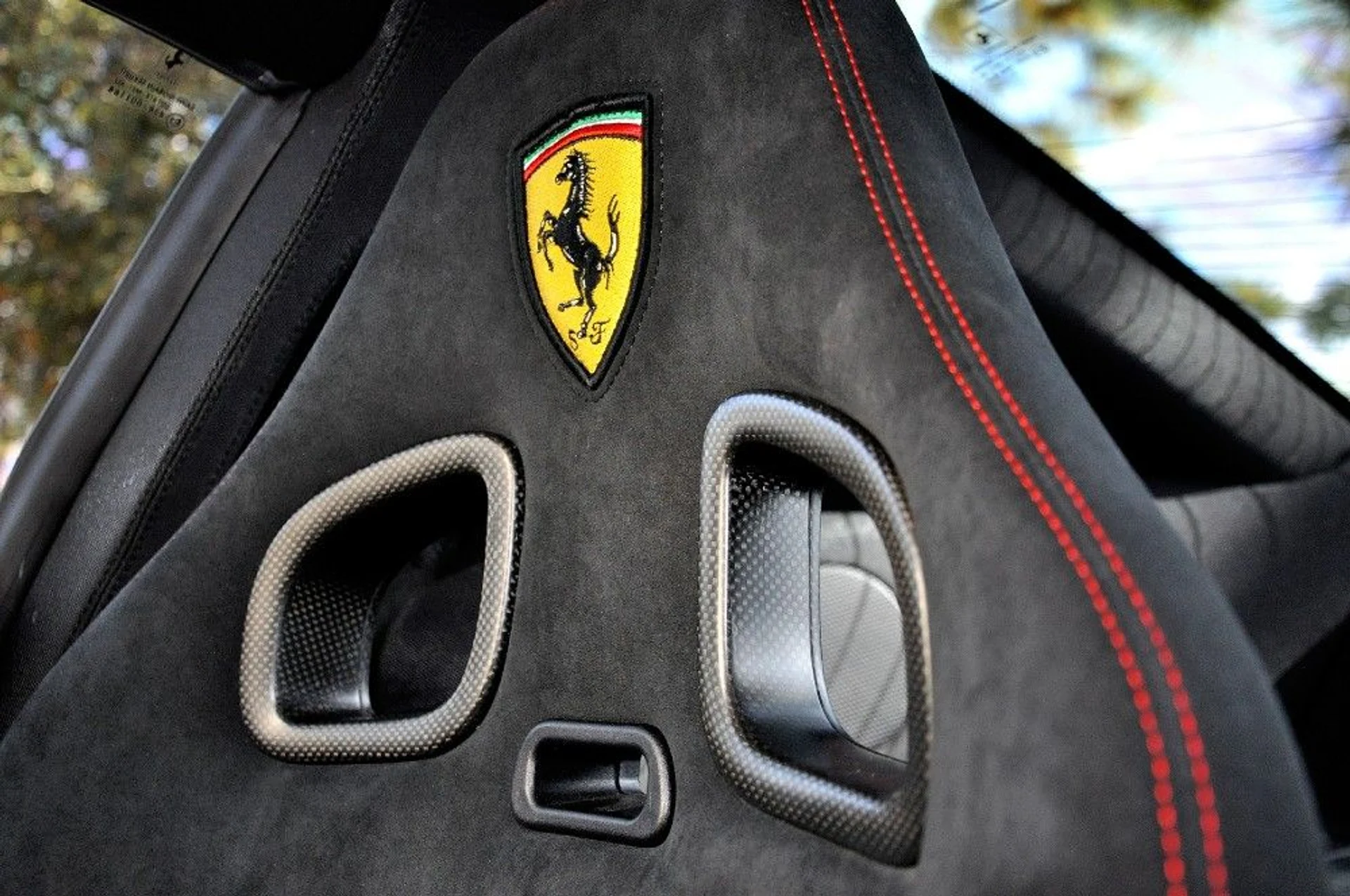 mph067_589836918_13_p68_l_4e5af8503b