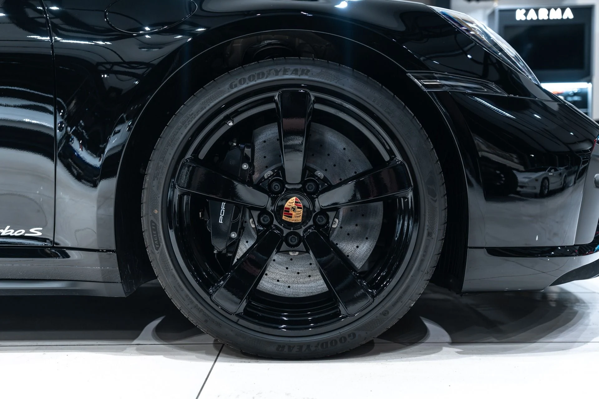 mph067_614935651_11198_p68_l_6c2c106627