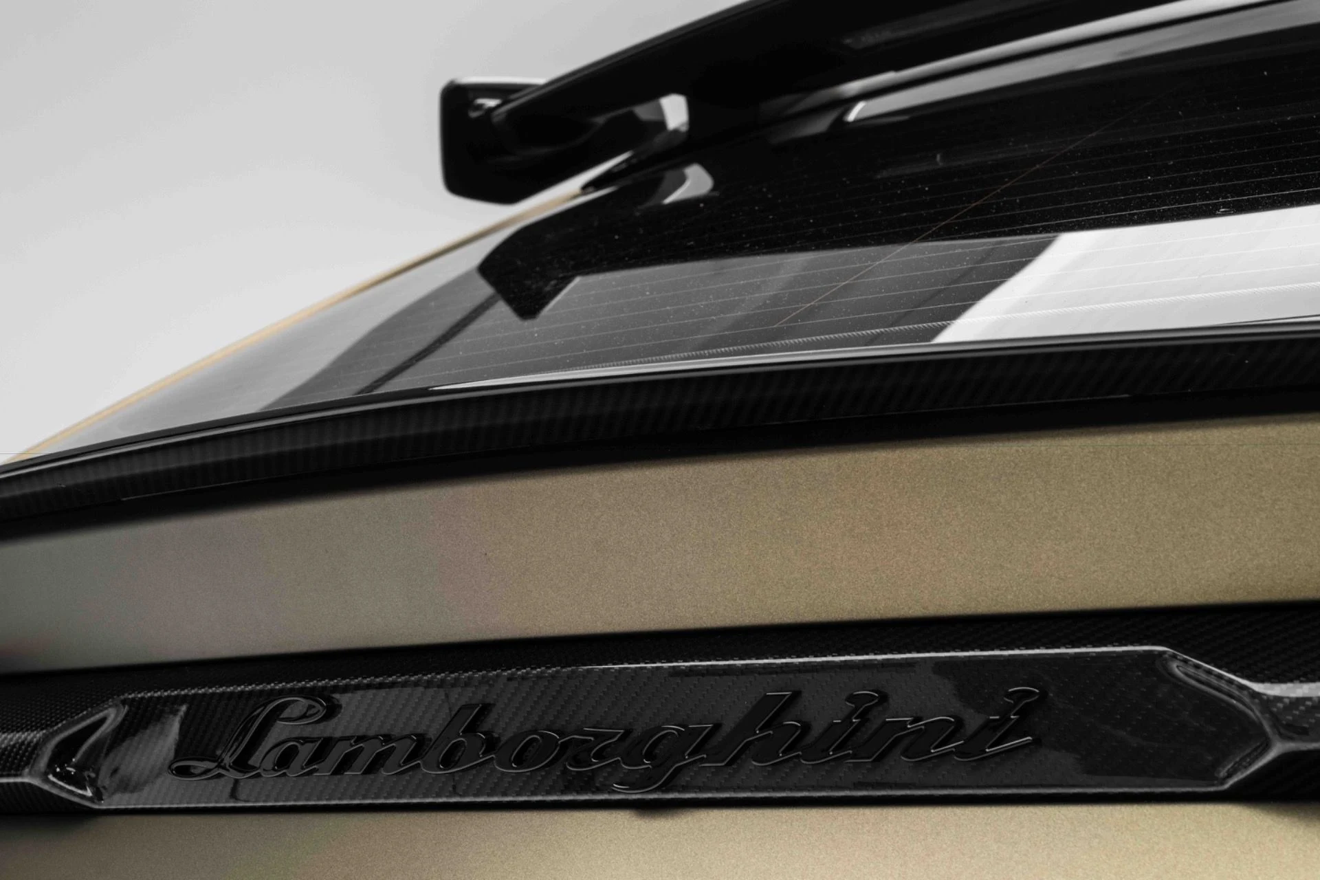 mph067_621410549_Used_2024_Lamborghini_Urus_Performante_1774028784_4bd16eea59