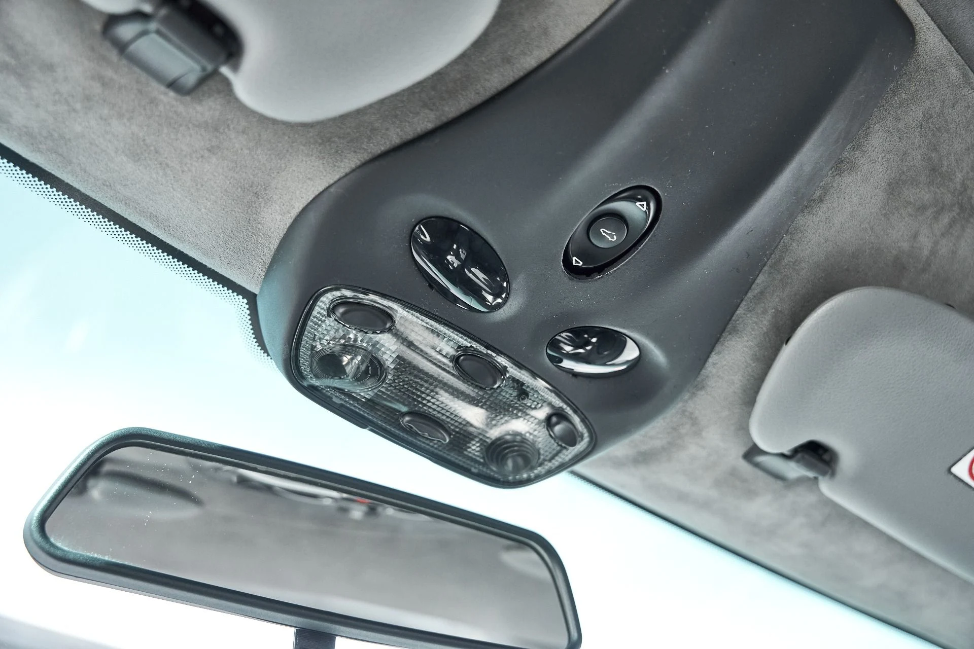 mph067_670887744_Used_2002_Porsche_911_Carrera_1766458518_33c14511b2