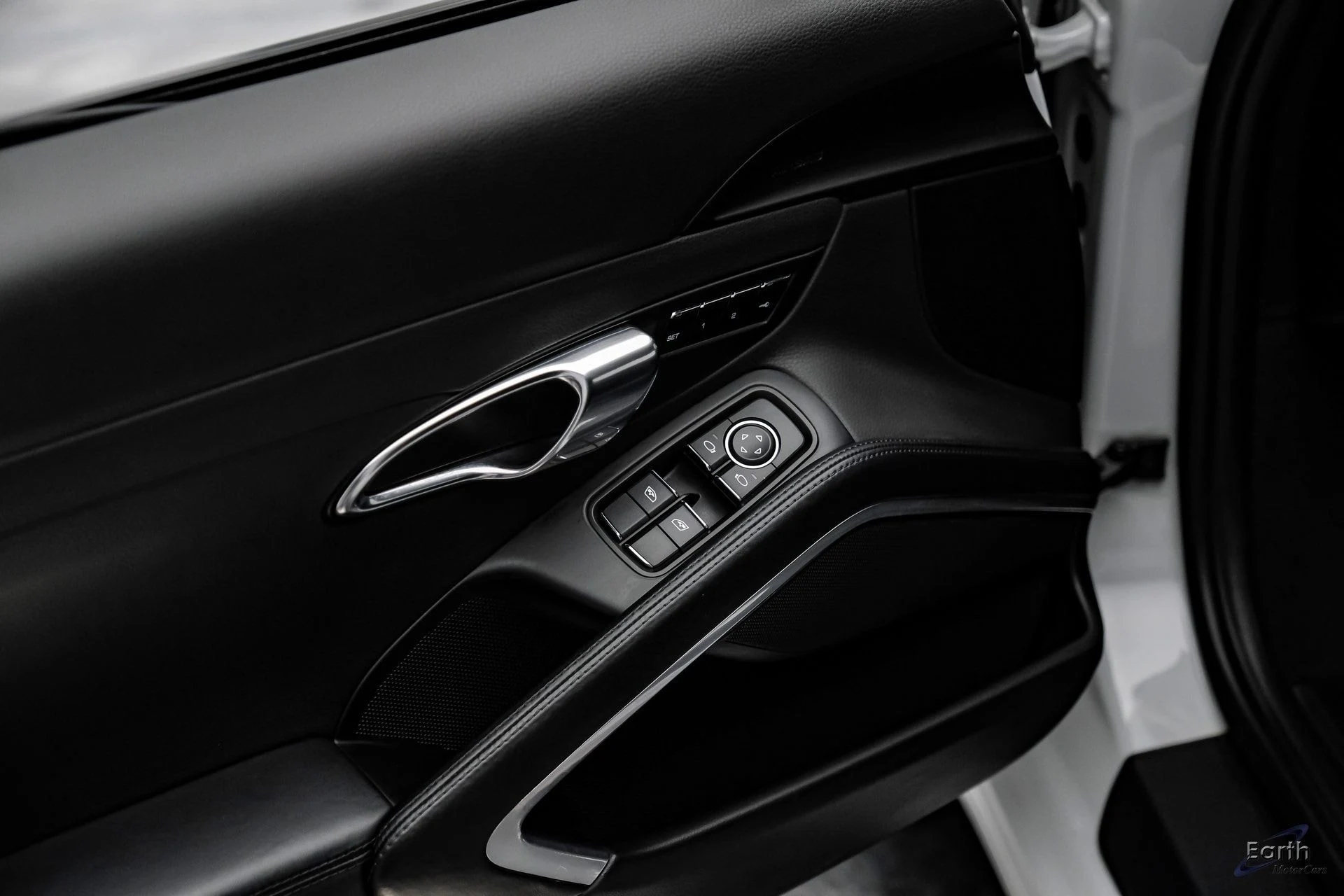 mph067_684044297_57aa7a5d2cead9cdd7e8d3451eba5dadx_c6ba1ece6a