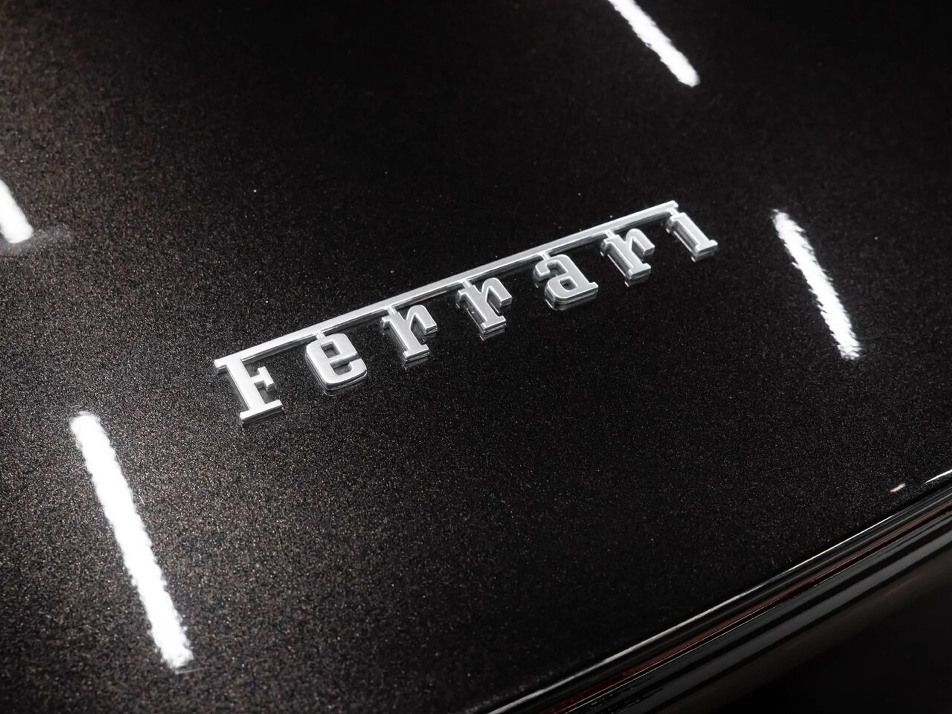 mph067_775661119_ferrari_california_2011_cb26a7e667