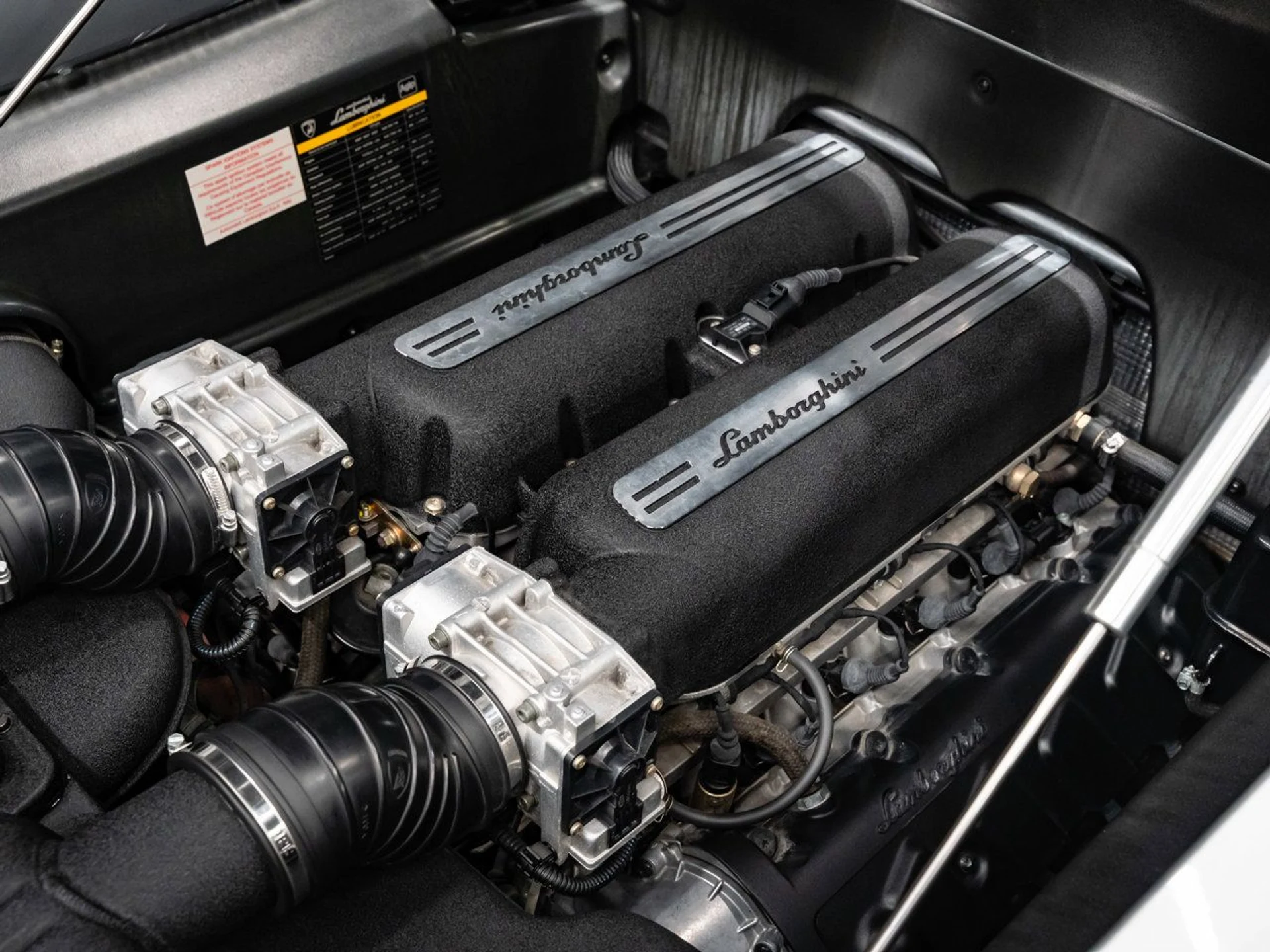 mph067_78789423_lamborghini_gallardo_2004_e44382b1d7