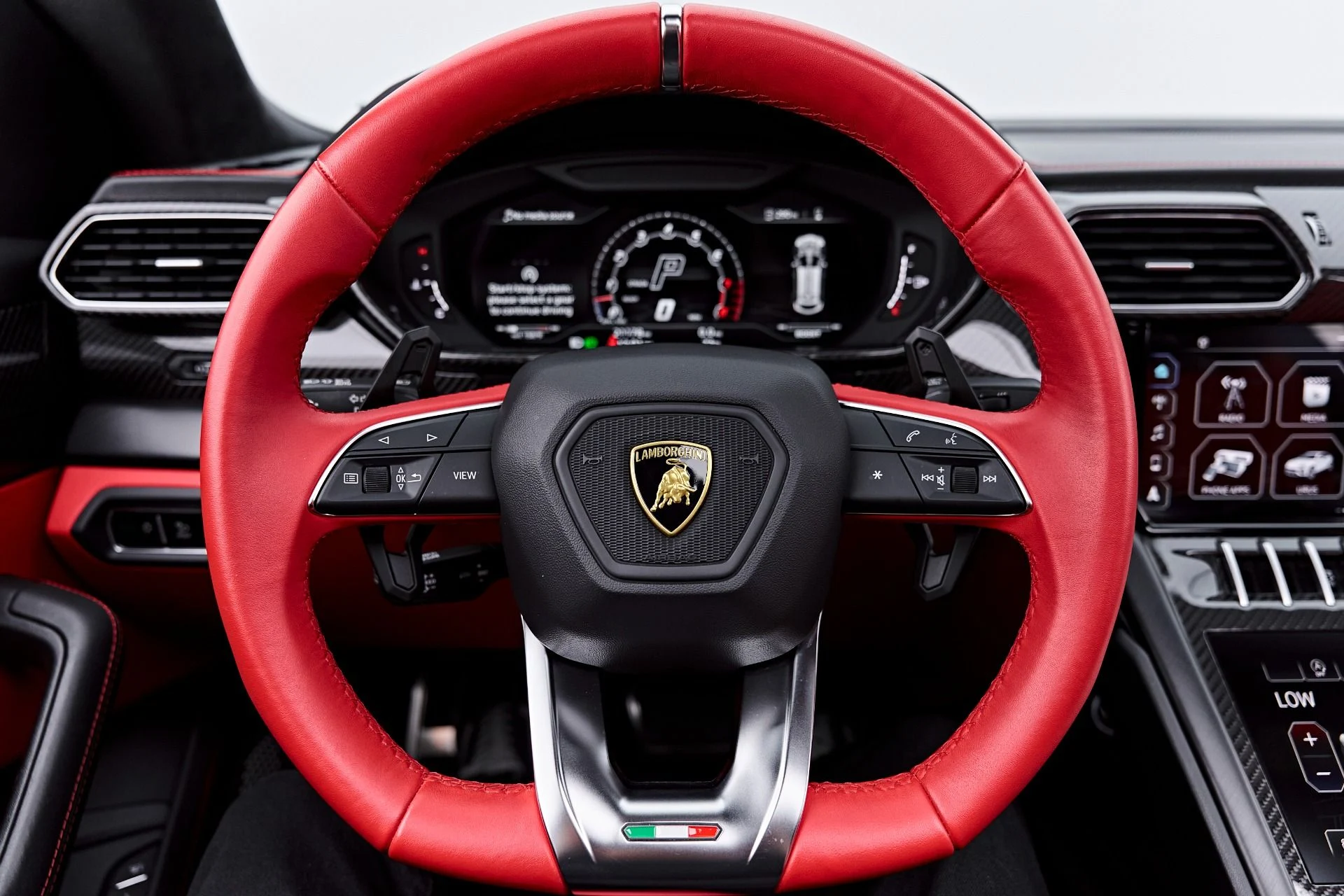 mph067_836453977_Used_2022_Lamborghini_Urus_1788219651_92963e0c24