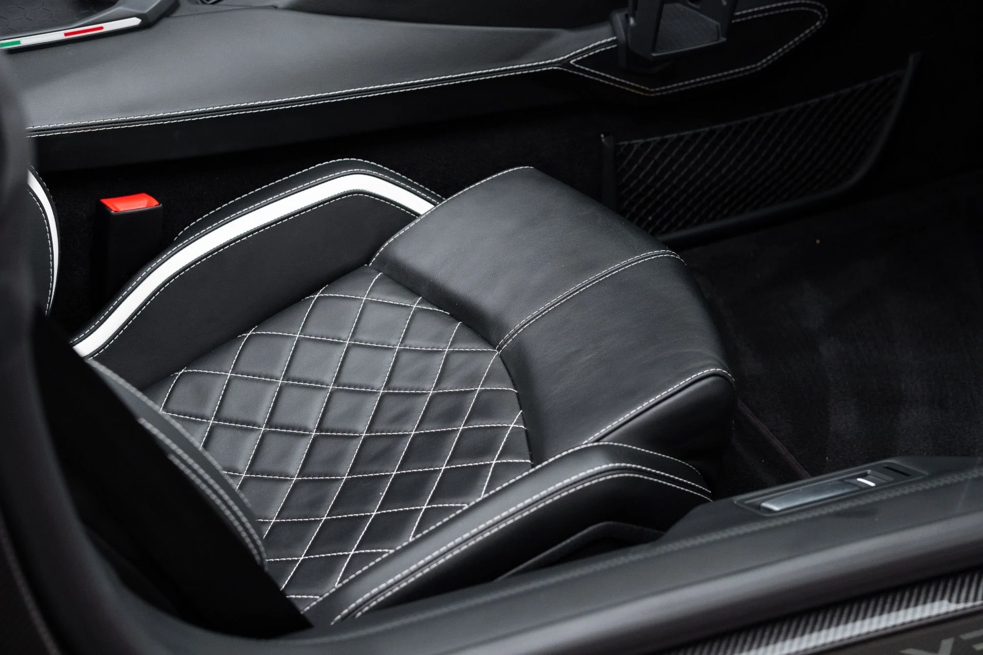 mph067_858782394_Used_2018_Lamborghini_Aventador_Roadster_LP_740_4_S_1770343320_be67bf8248