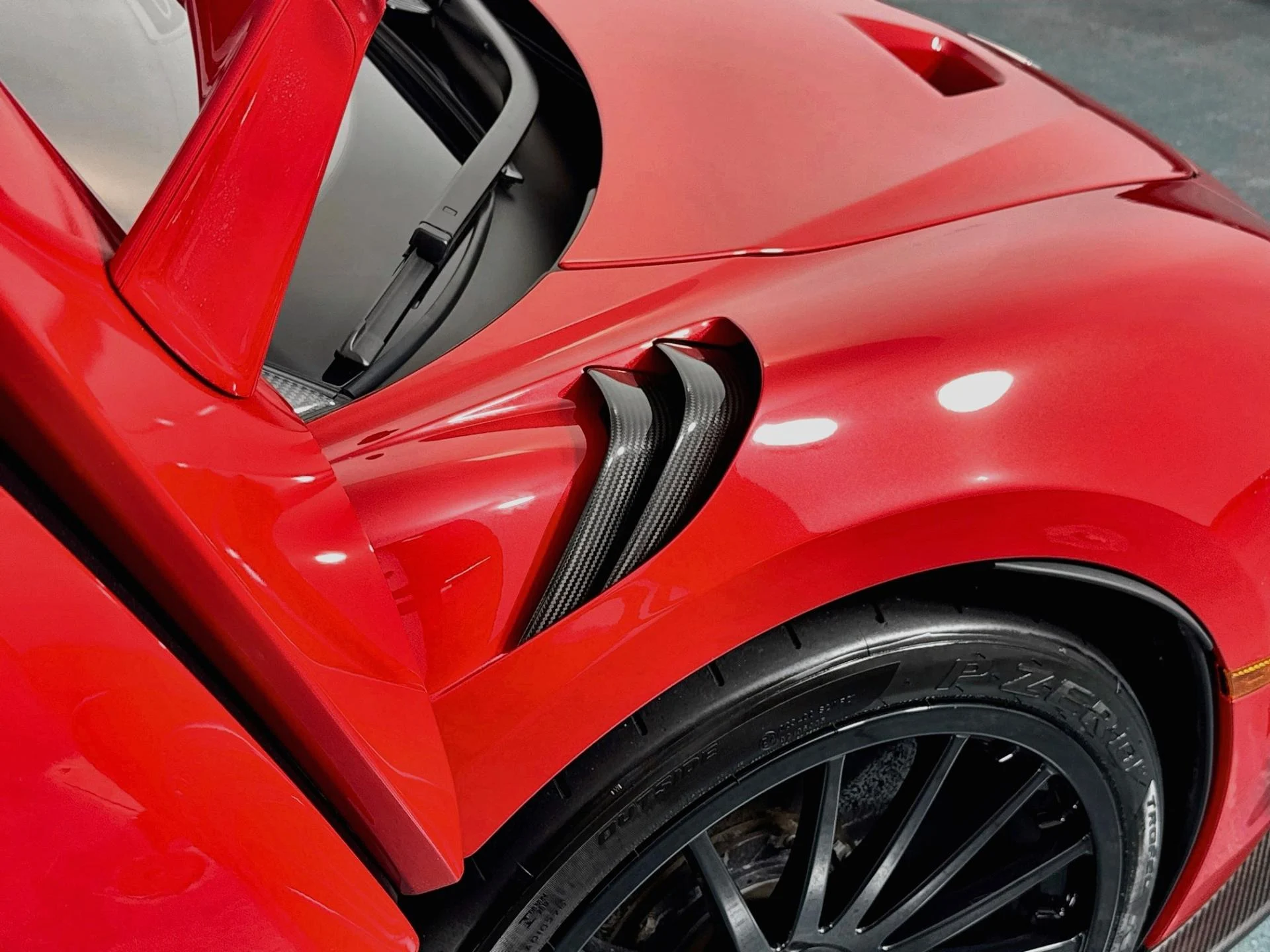 mph067_868653805_Used_2020_Mc_Laren_620_R_1787114676_23fe04026f