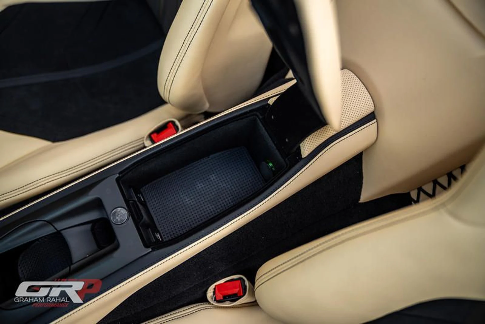 mph067_874157421_E9_BA_81_BC_B38_F_4_CC_1_AA_74_EF_490_DB_080_AE_88b3b9acd5