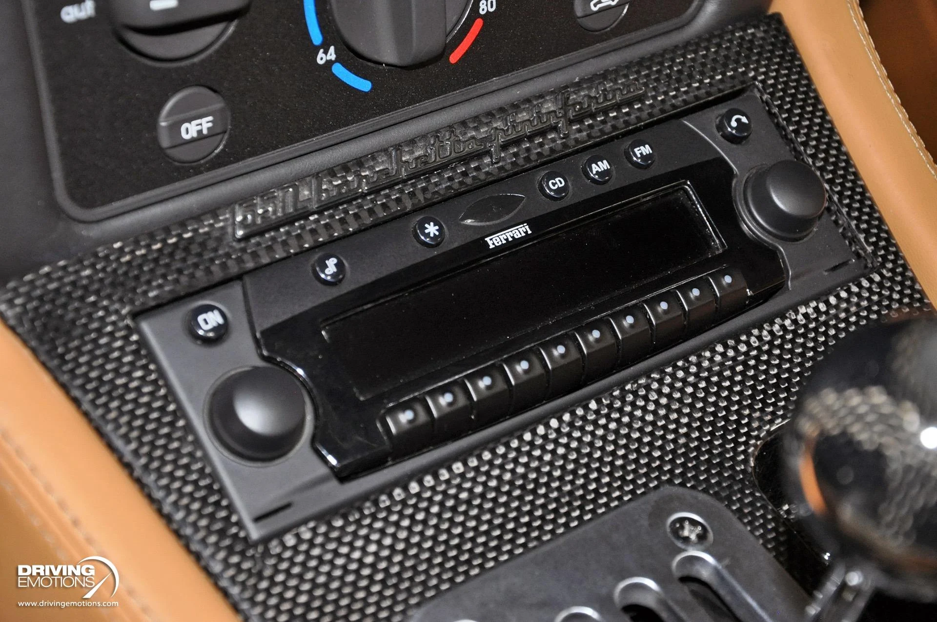 mph067_875318014_437_p68_l_627870062e