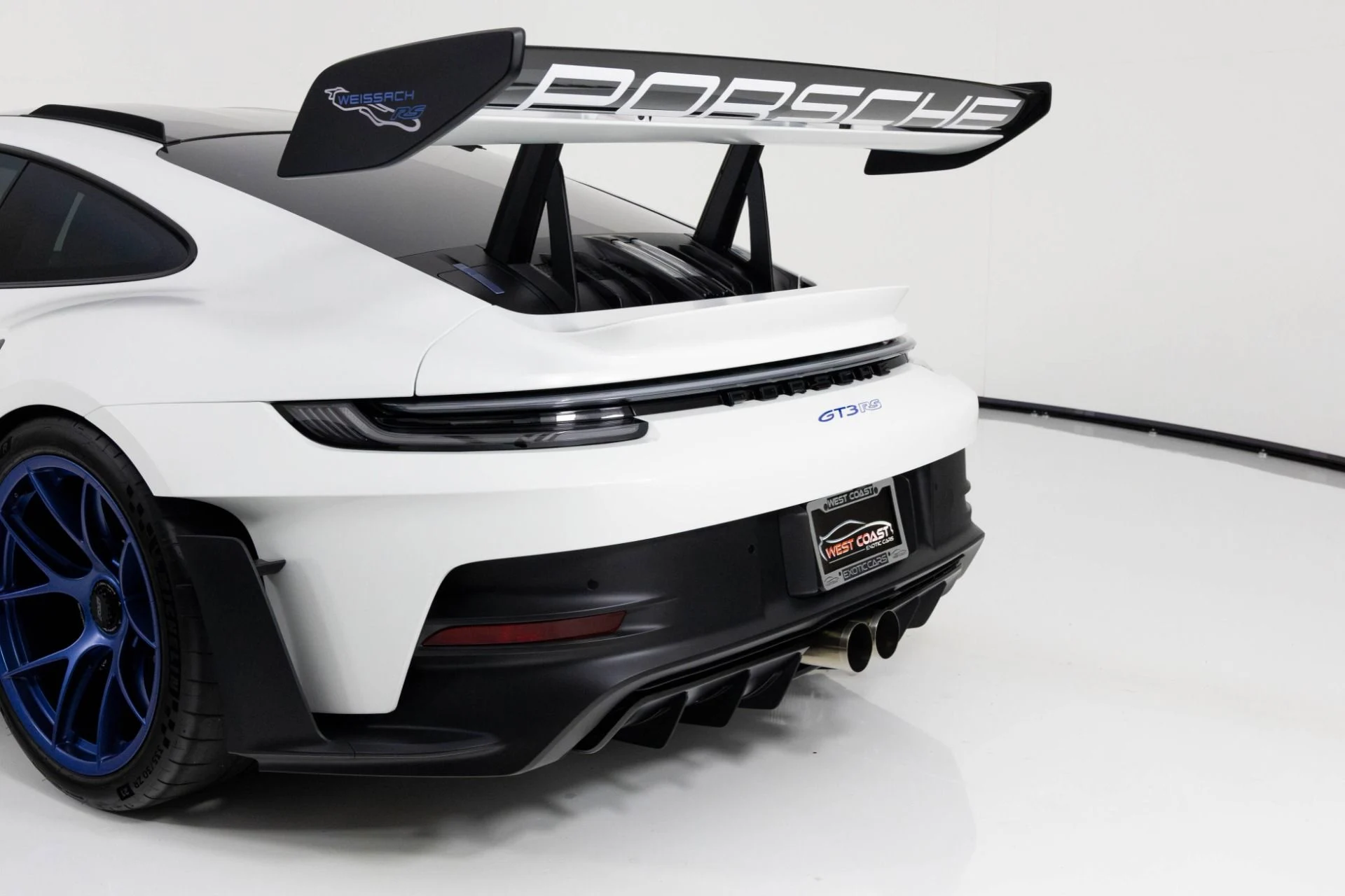 mph067_88446239_Used_2024_Porsche_911_GT_3_RS_1763426508_ee7a1267b3