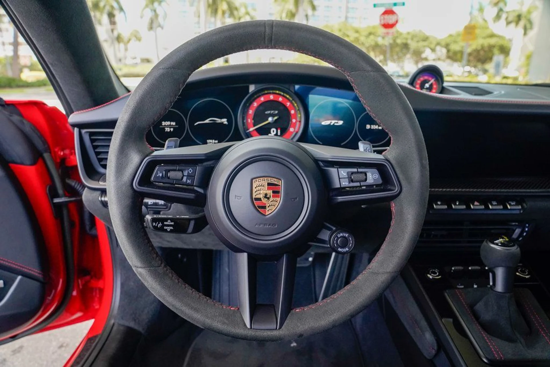 mph067_92042071_used_2023_porsche_911_gt3coupe_14354_22886031_68_1024_5aefd08b94